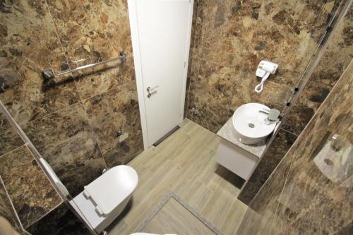 Double Room with Balcony photo 2