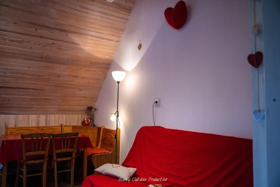 Two-Bedroom Apartment - Photo 9