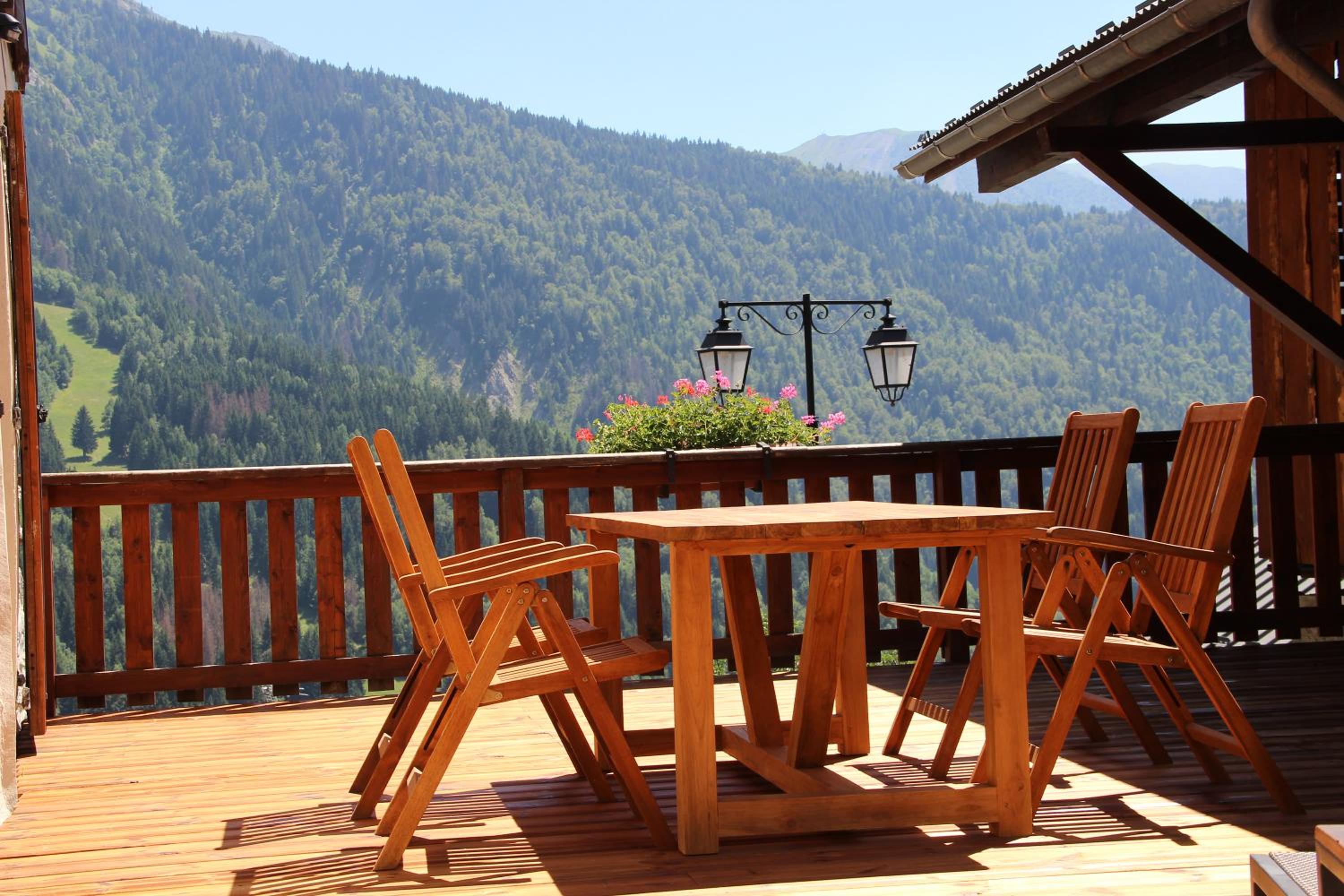 Two-Bedroom Apartment with Mountain View photo 1