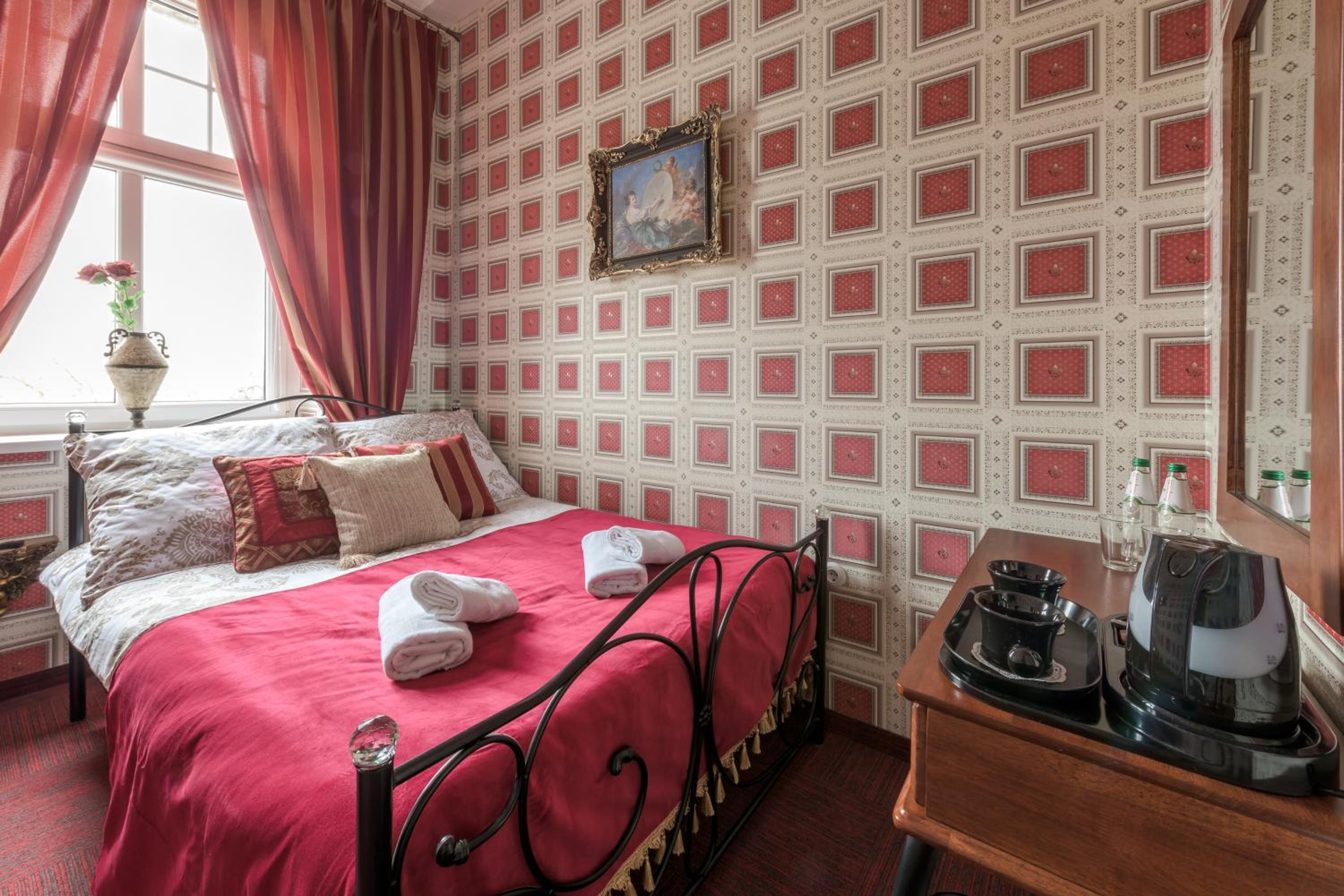 Double Room with Private Bathroom photo 1