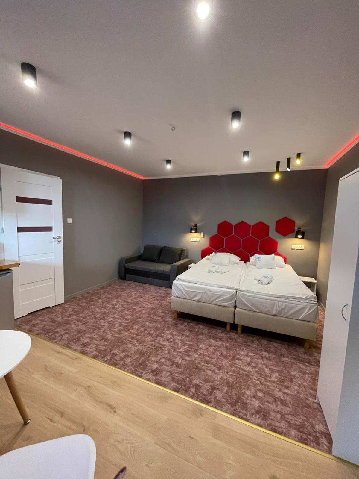 Deluxe Family Room