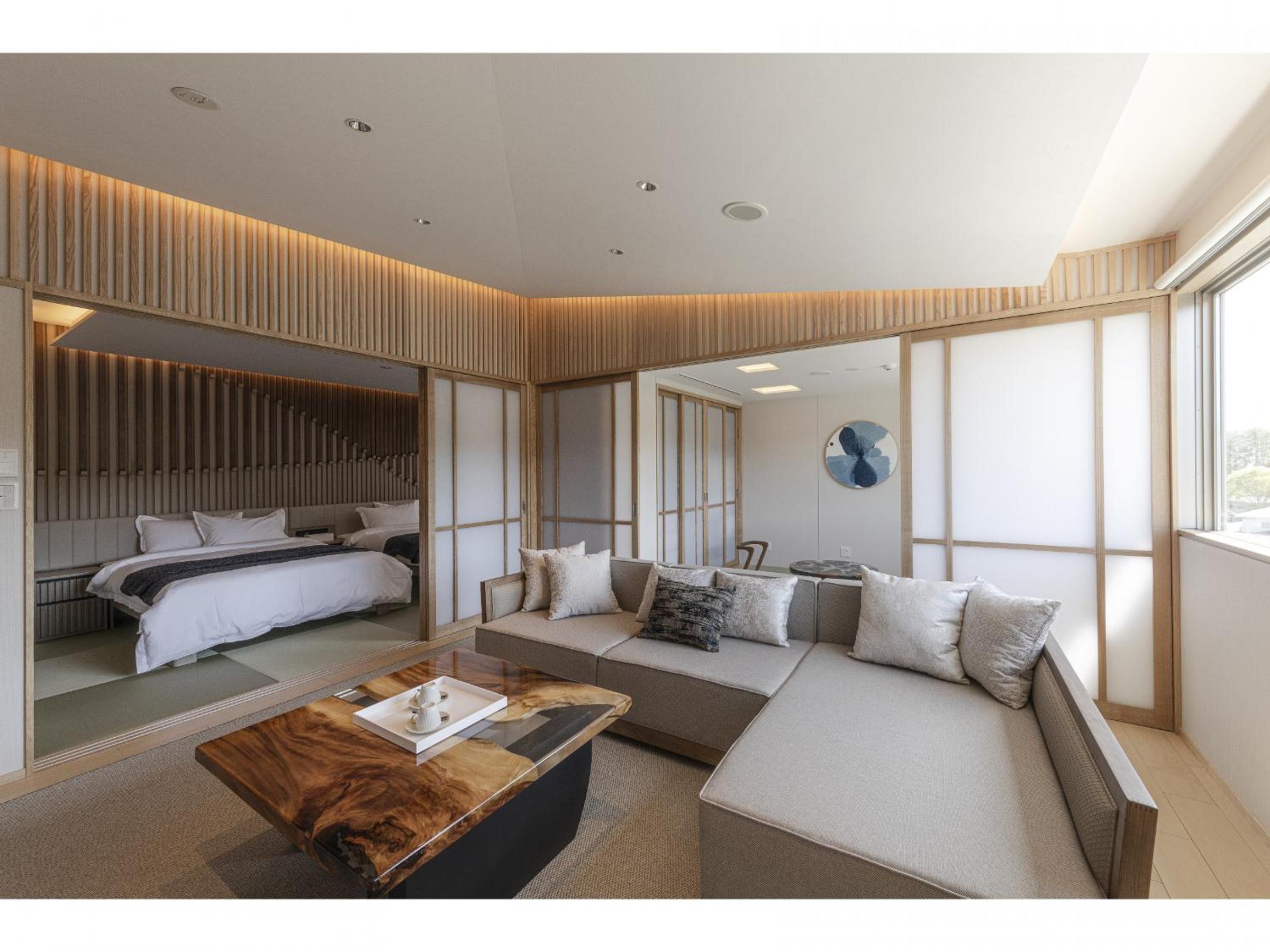 Suite with Mountain View