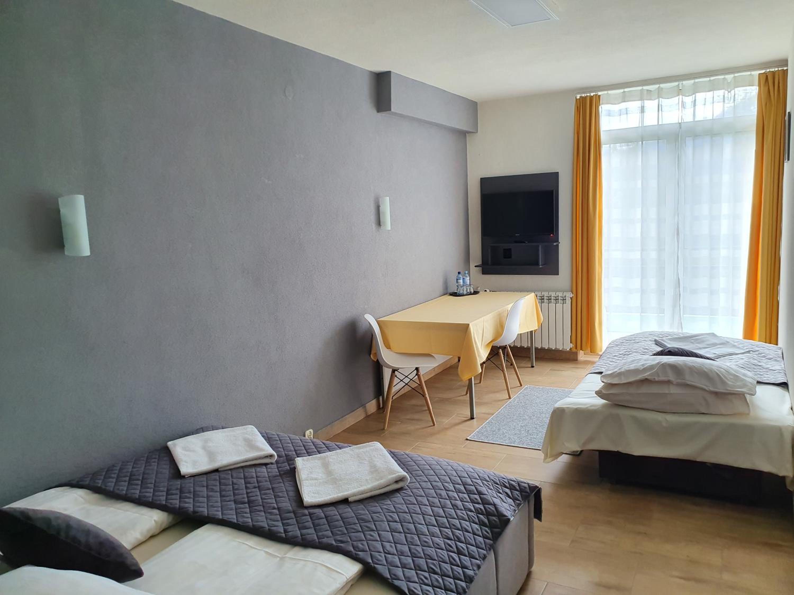 Triple Room with Balcony photo 3