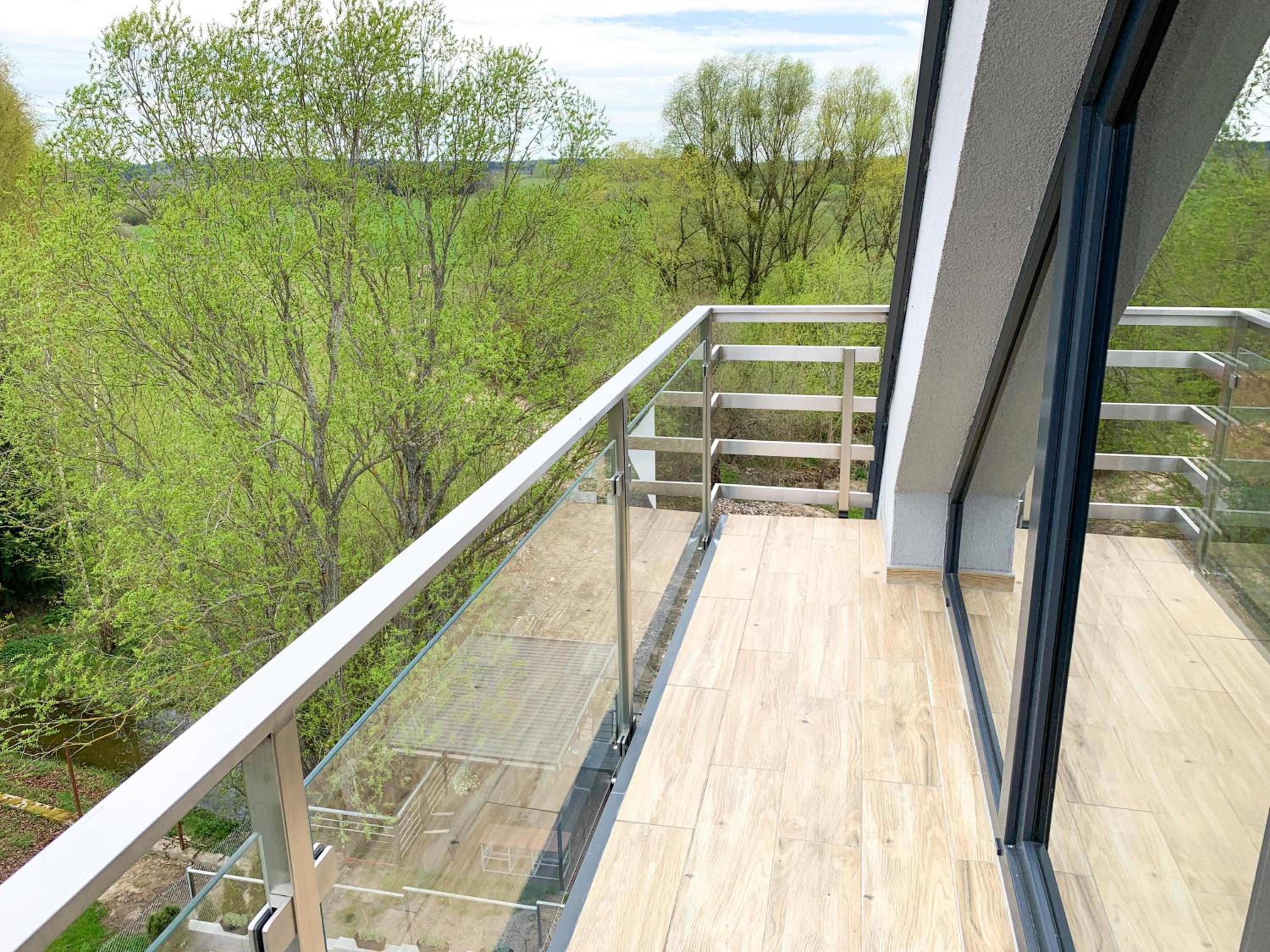 Loft - Photo 1