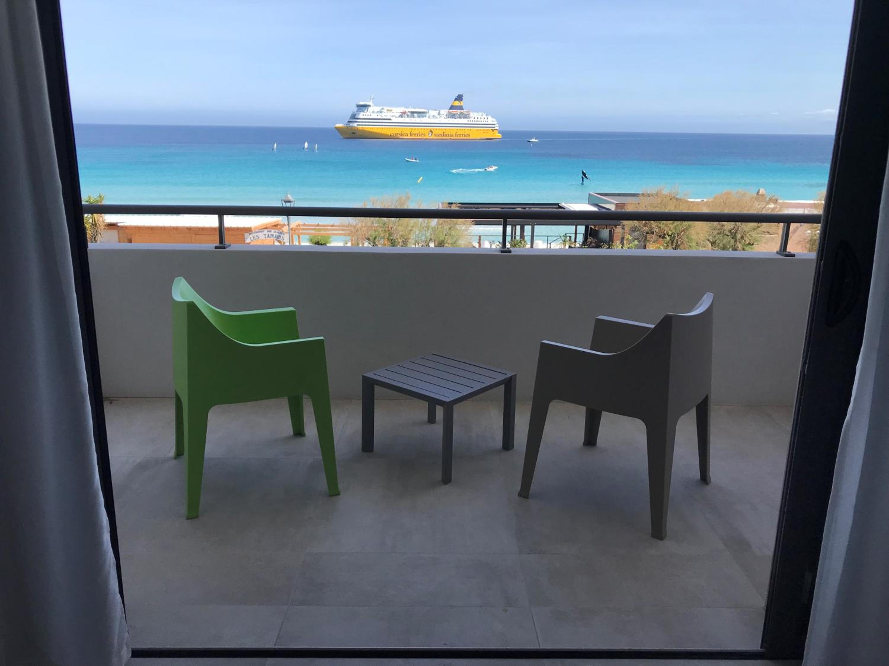 Superior Triple Room with Sea View photo 3