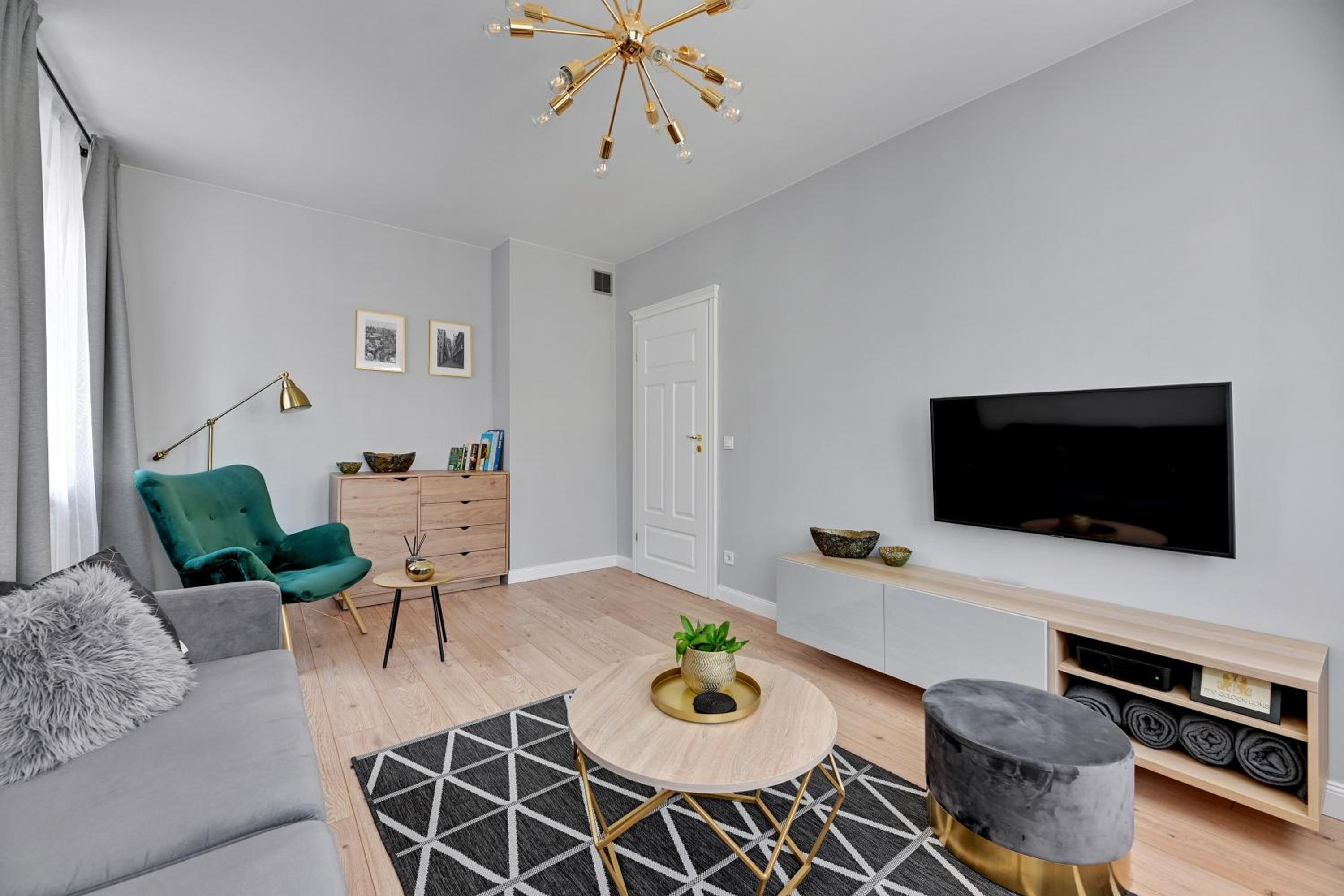 One-Bedroom Apartment