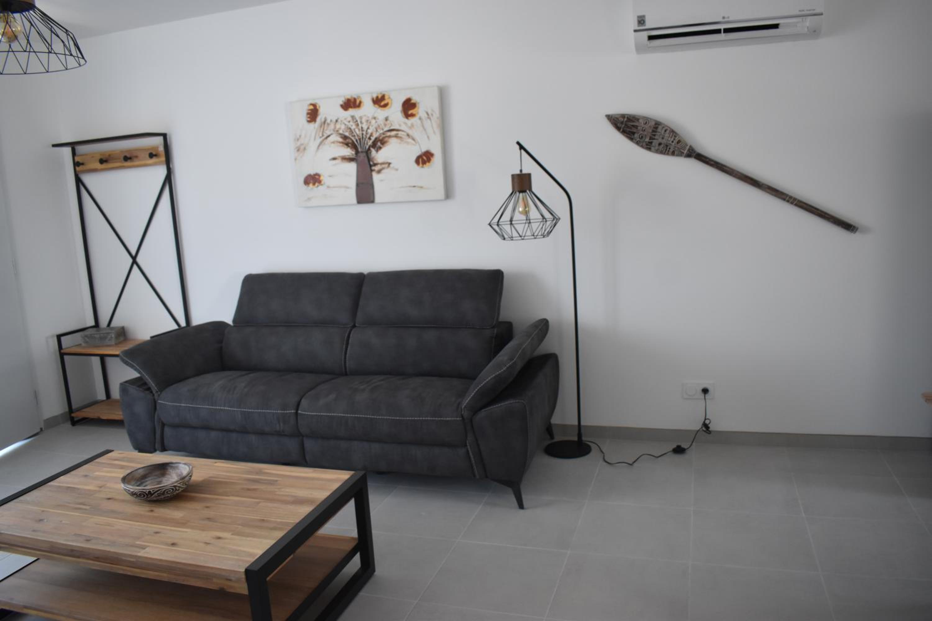 Two-Bedroom Apartment - Photo 7