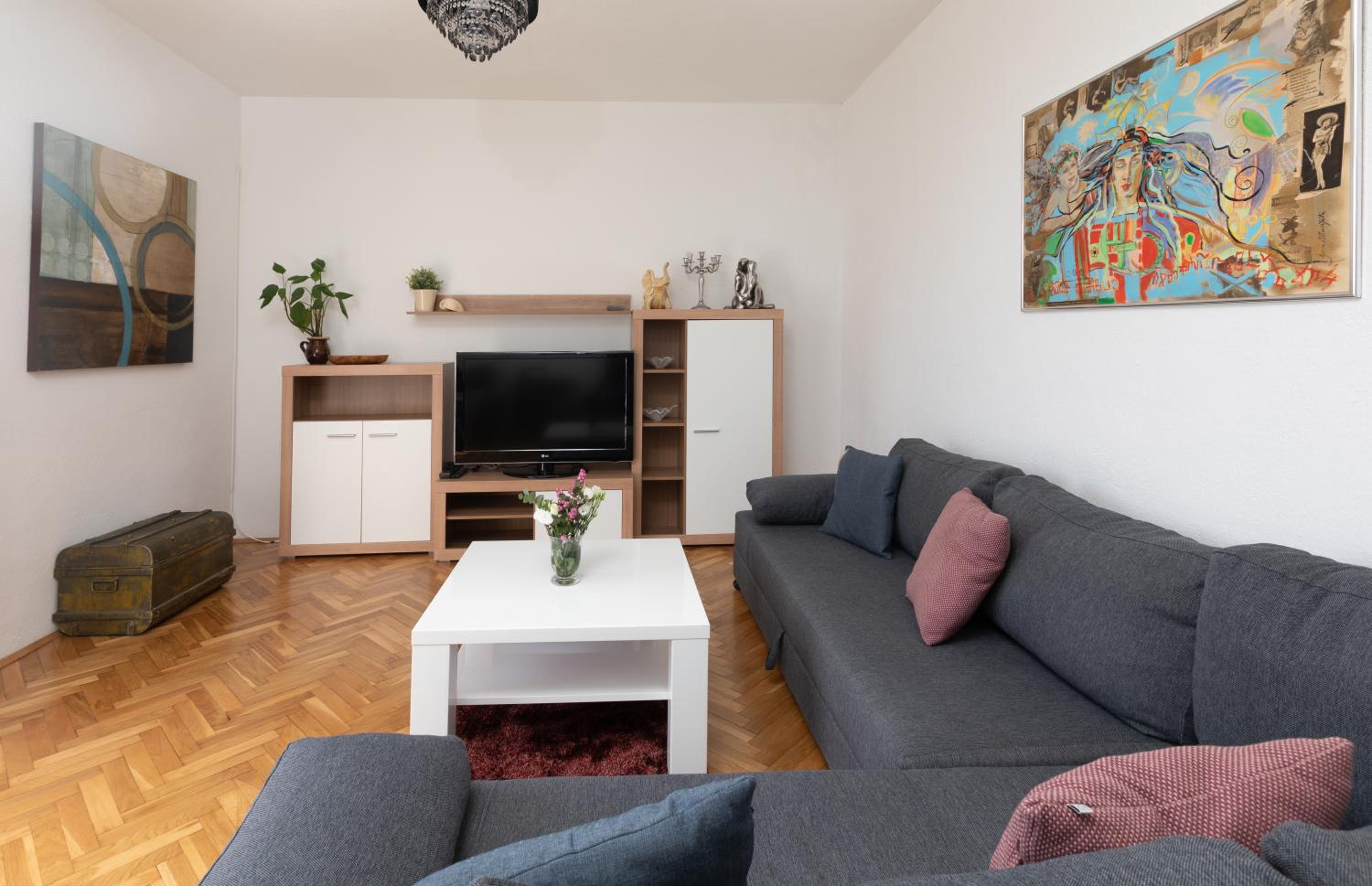Two-Bedroom Apartment photo 3