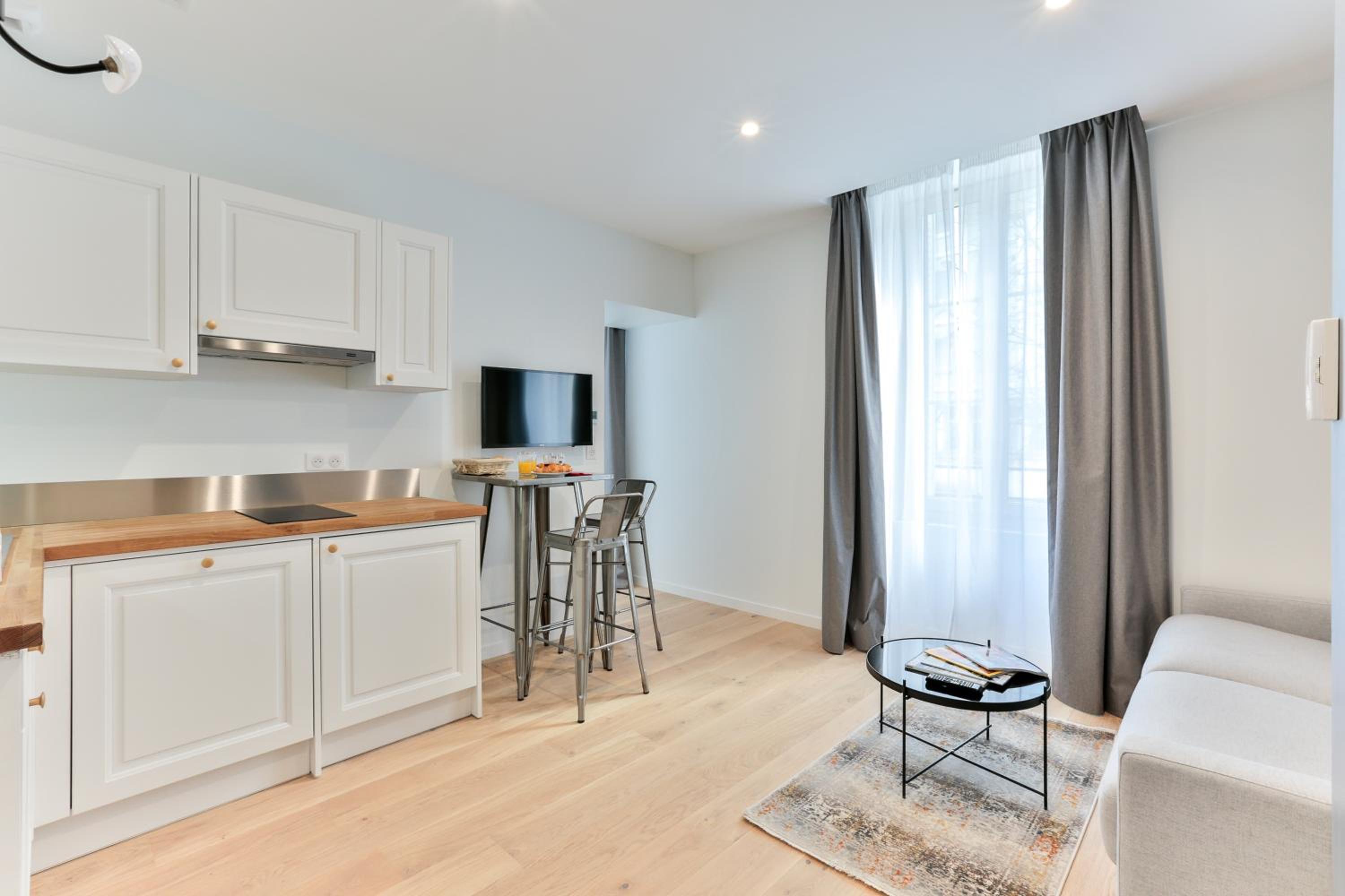 Premium Apartment 4