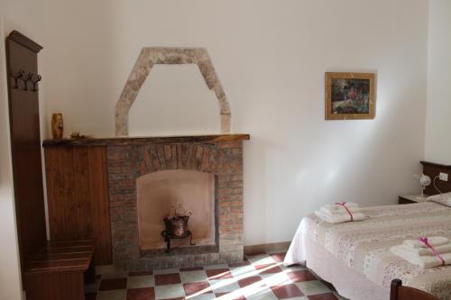 Family Room with Private Bathroom - Photo 3