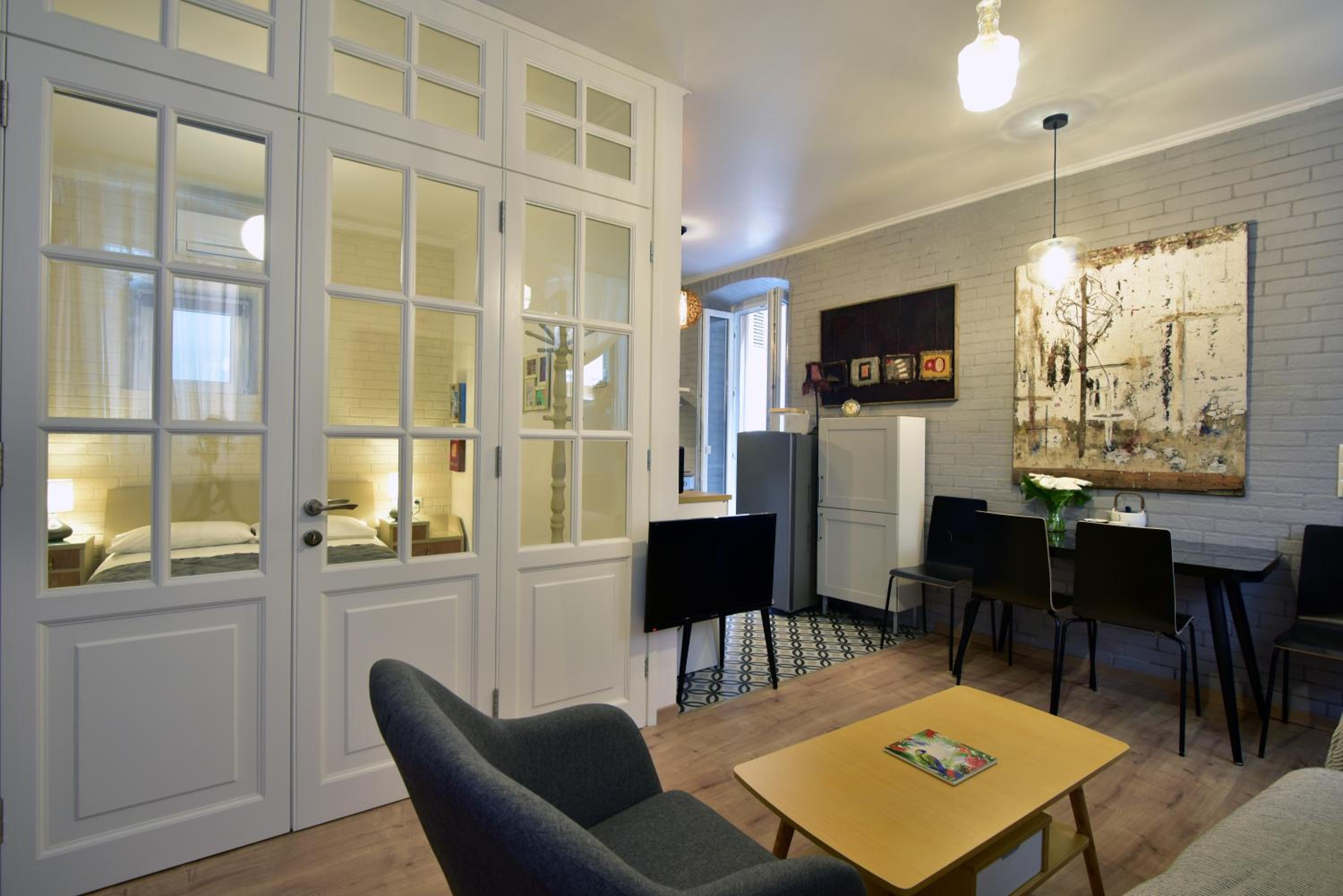 Deluxe Apartment