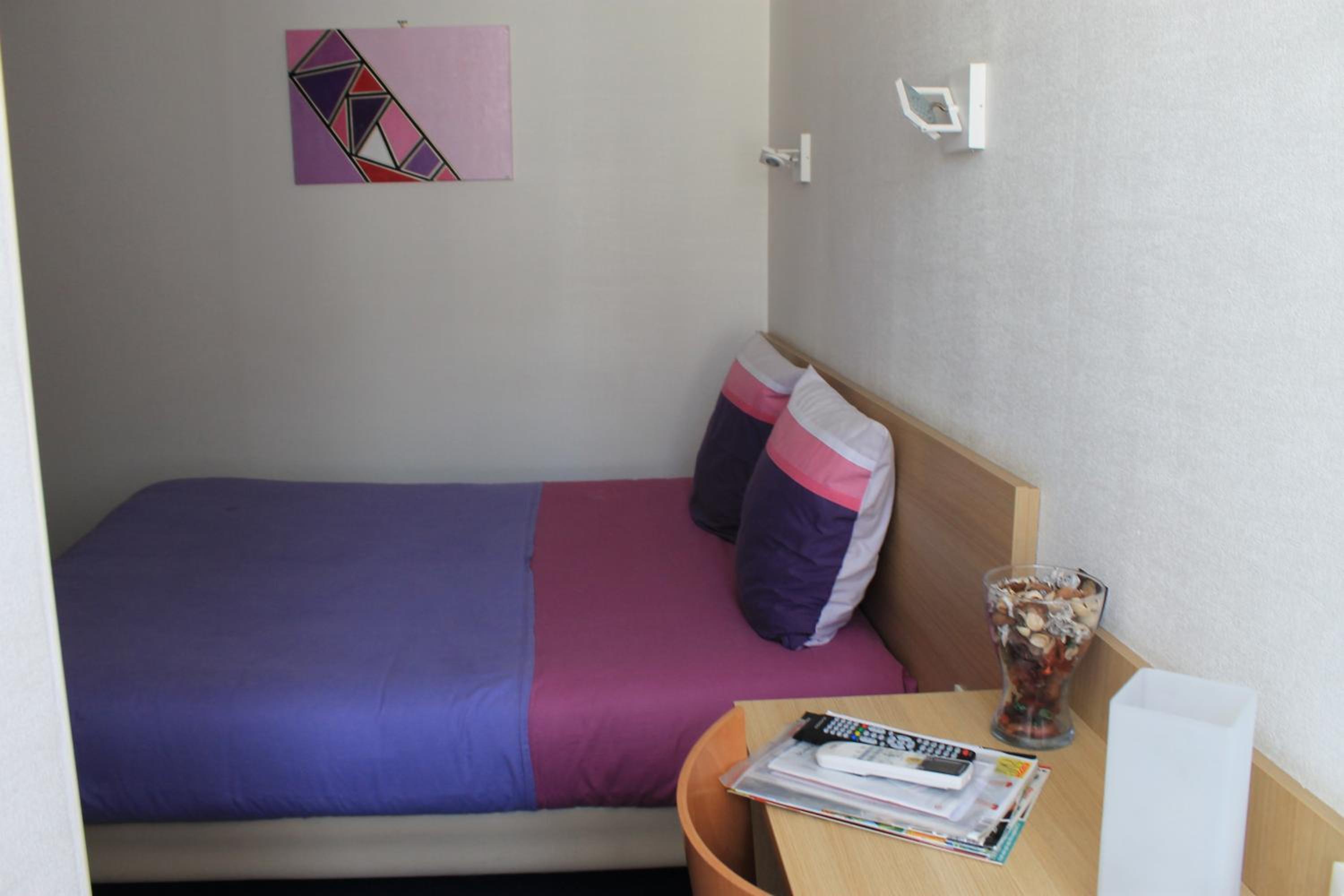 Double Room - Photo 6