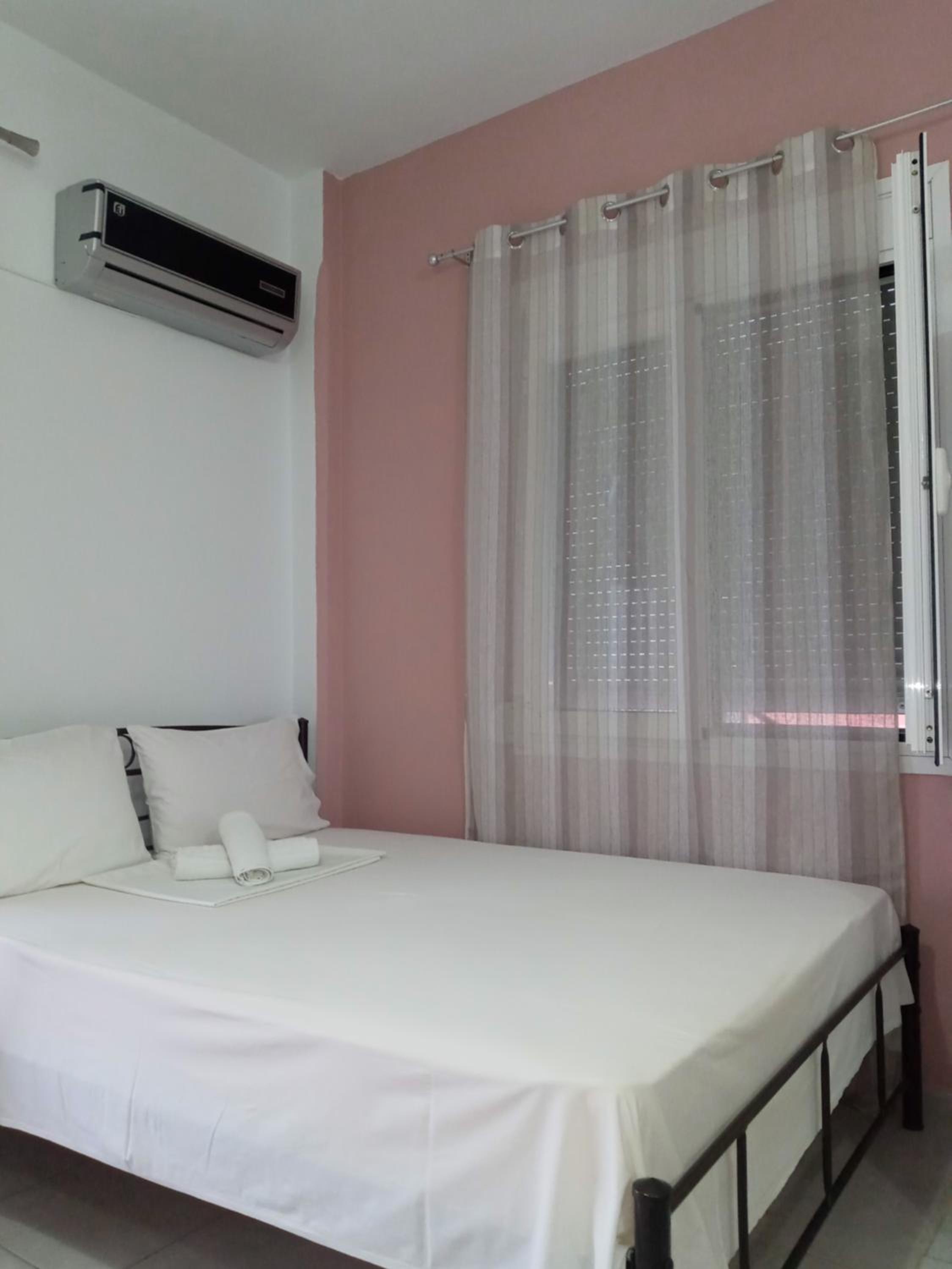 Standard Triple Room with Sea View - Photo 20