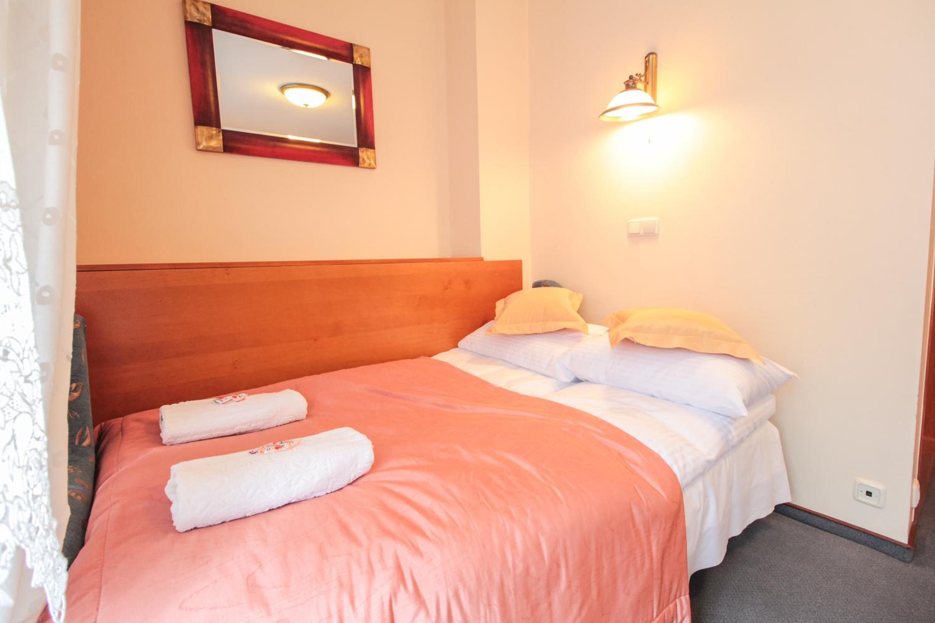 Large Double or Twin Room