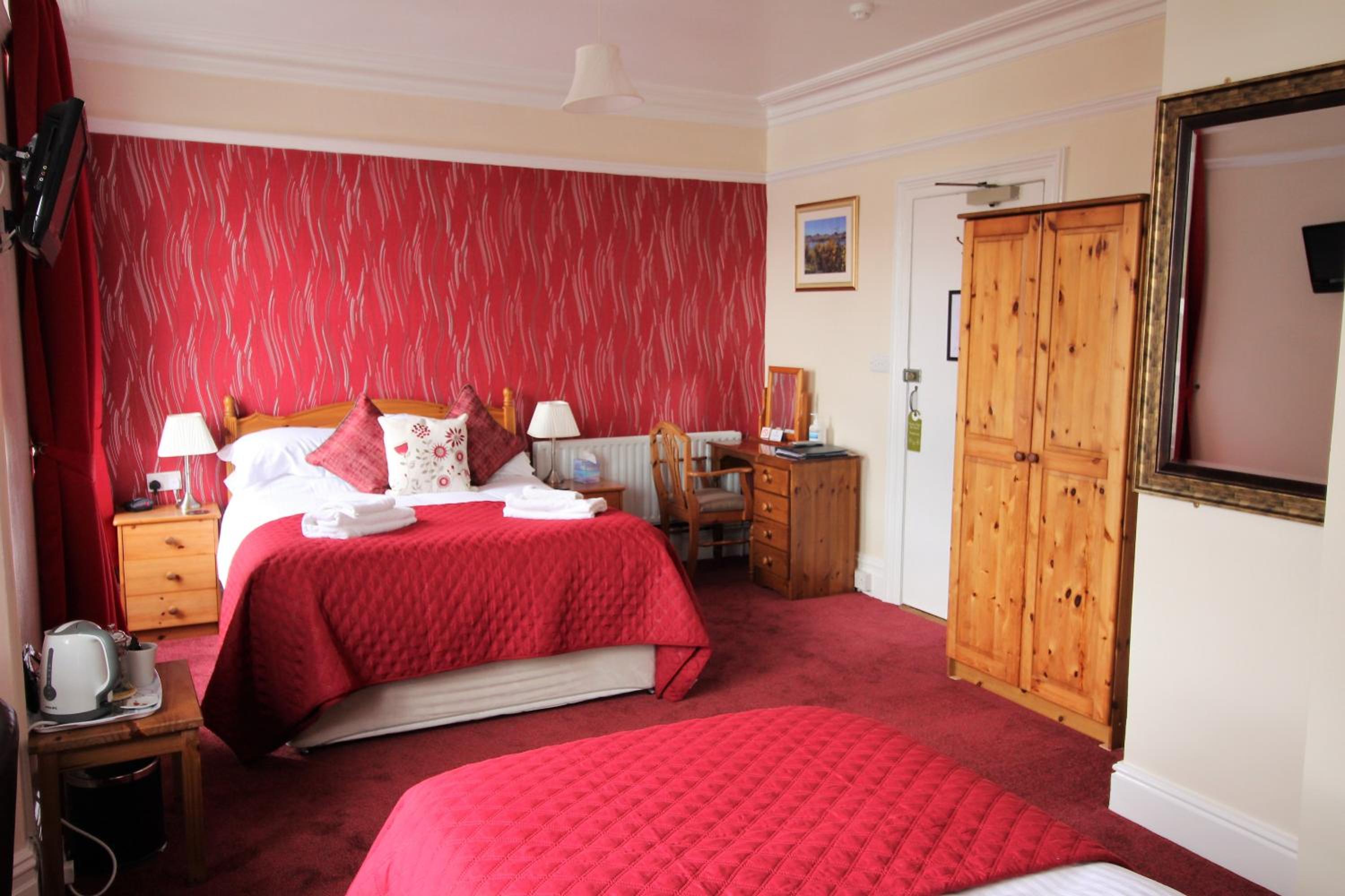 Deluxe Twin Room photo 2