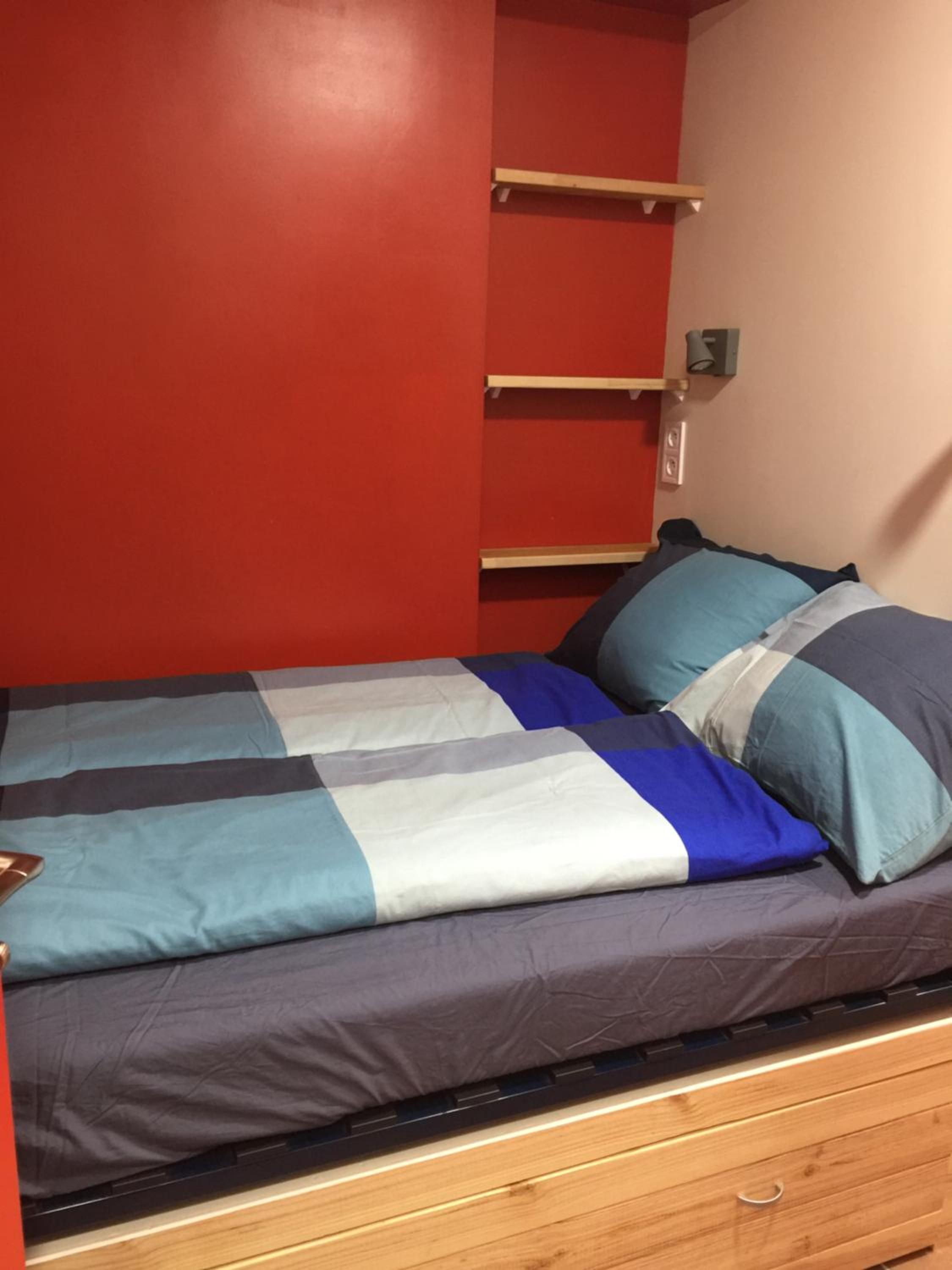Deluxe Double Room (2 Adults + 1 Child) photo 2