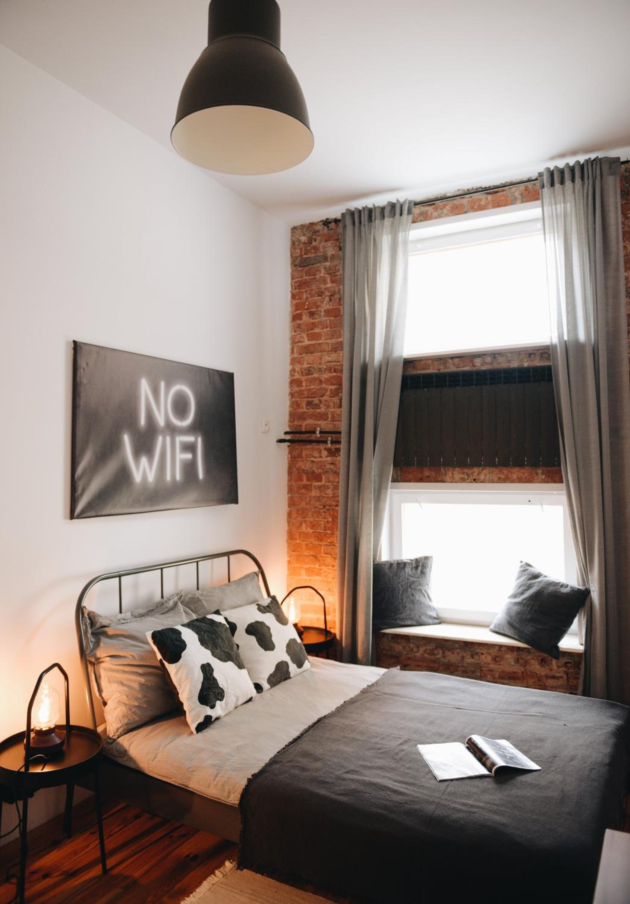 Deluxe Quadruple Room with Shared Bathroom (6)