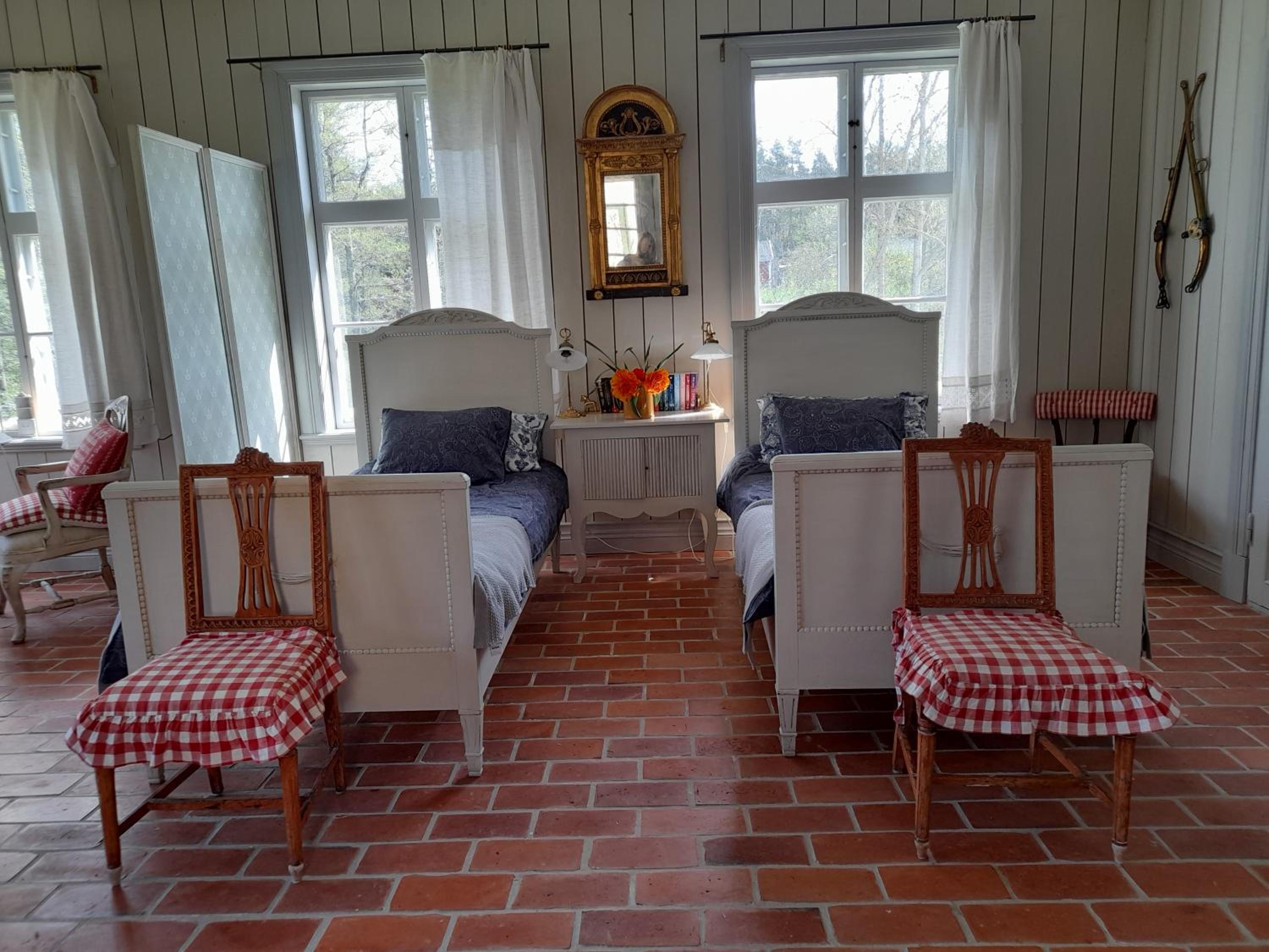 Deluxe Double Room with Shower