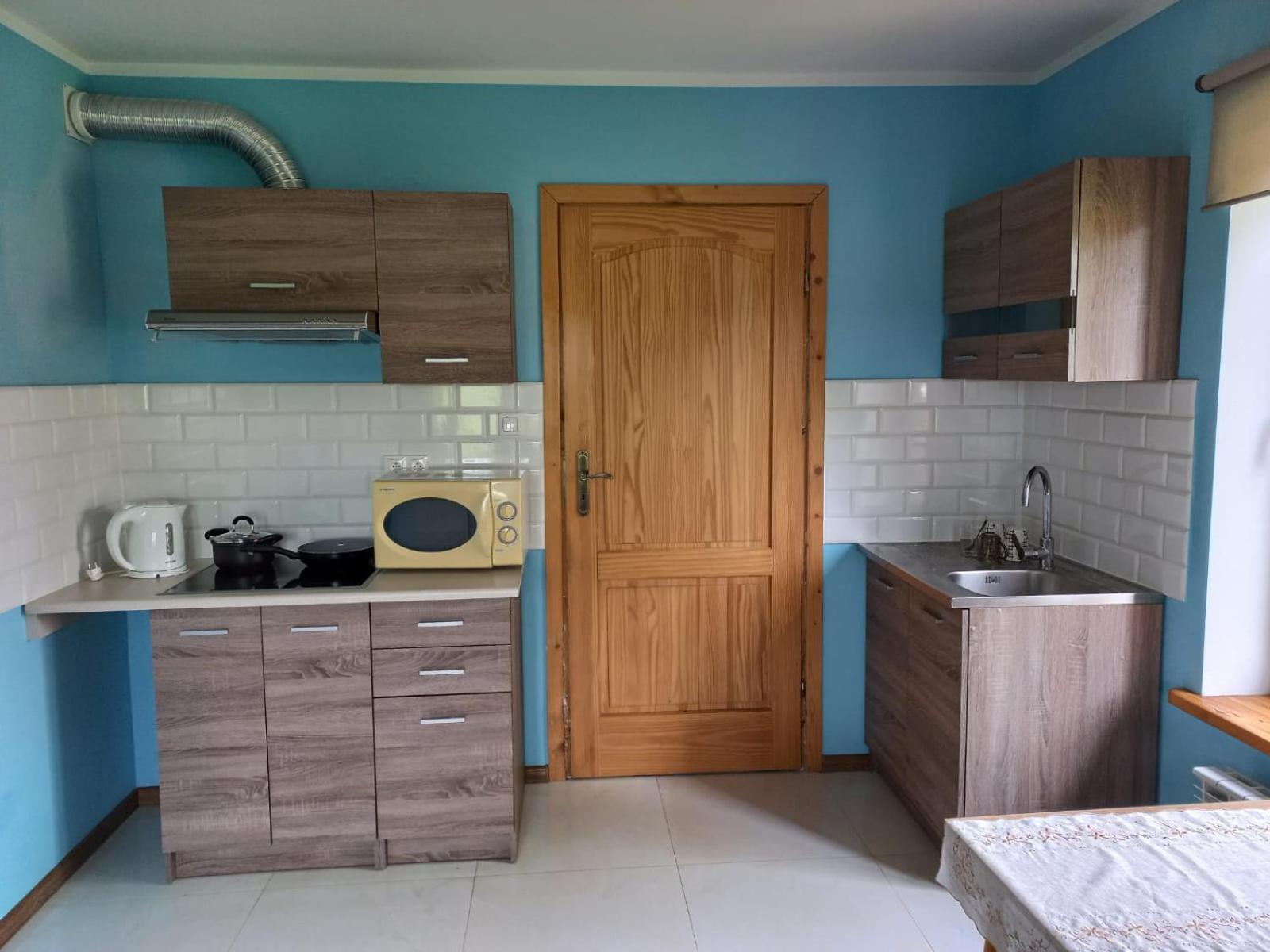Double Room with Private Bathroom - Photo 2