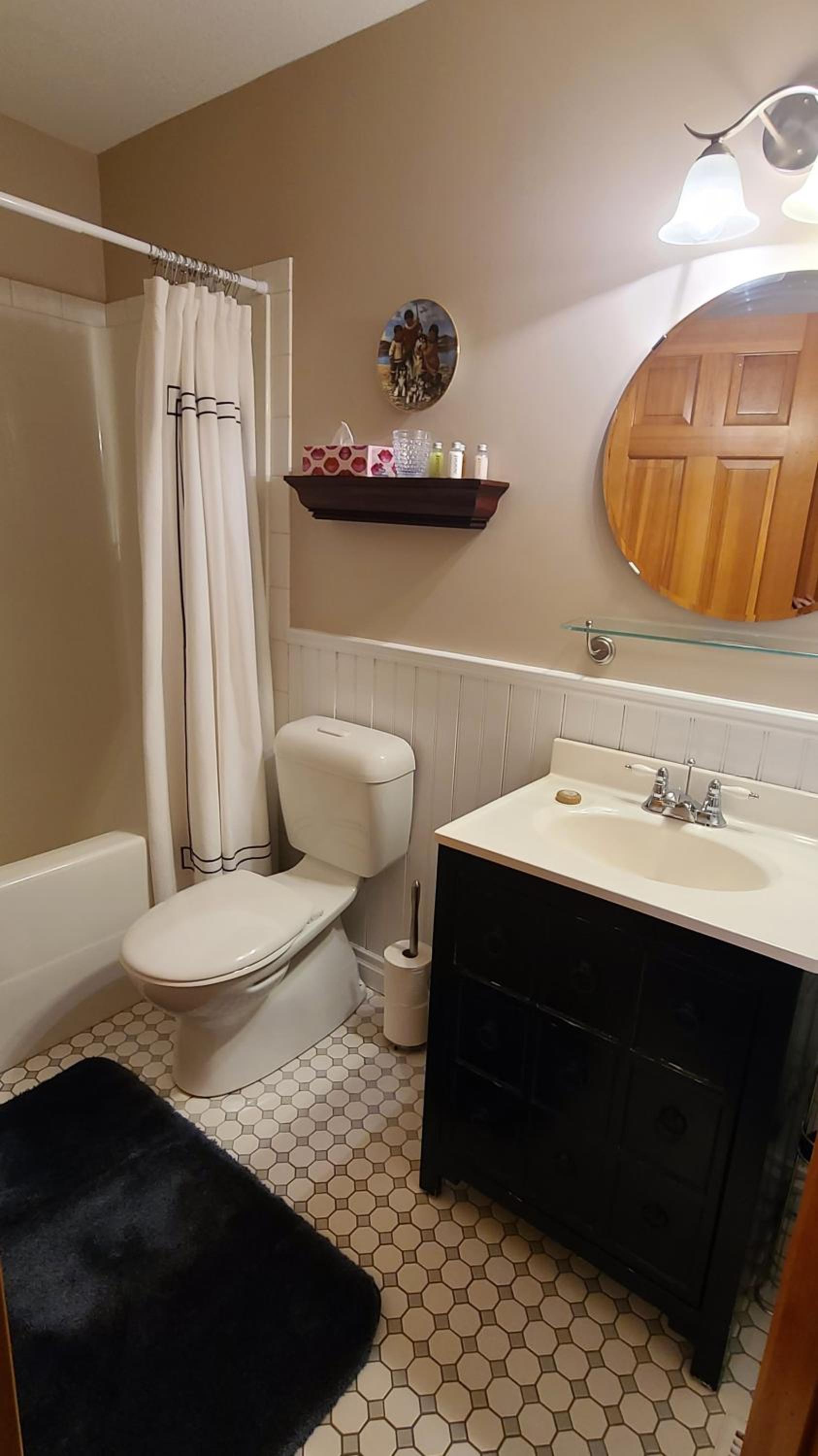 Deluxe King Room photo 1