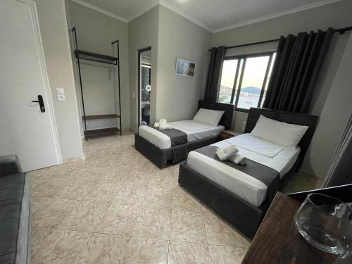 Deluxe Triple Room with Sea View