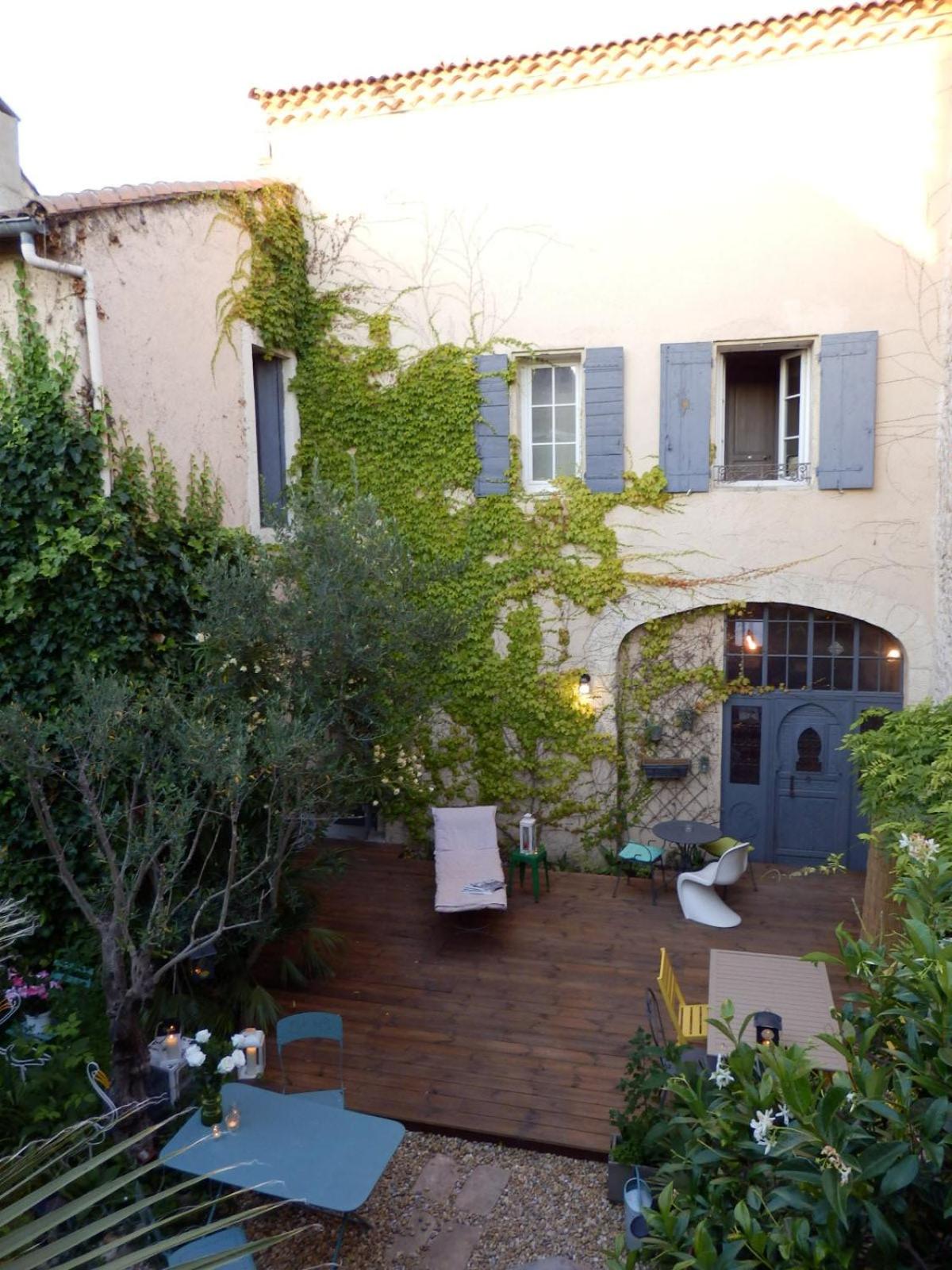 Apartment with Terrace photo 3