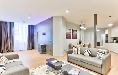 Apartment photo 2