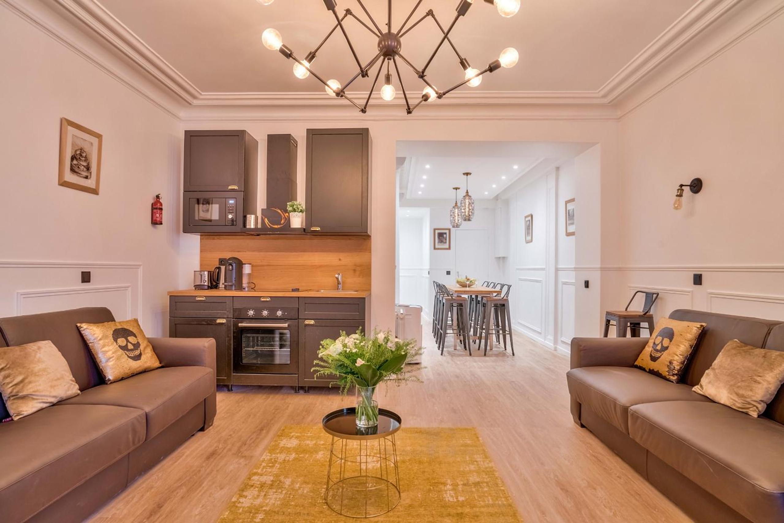 Apartment photo 2