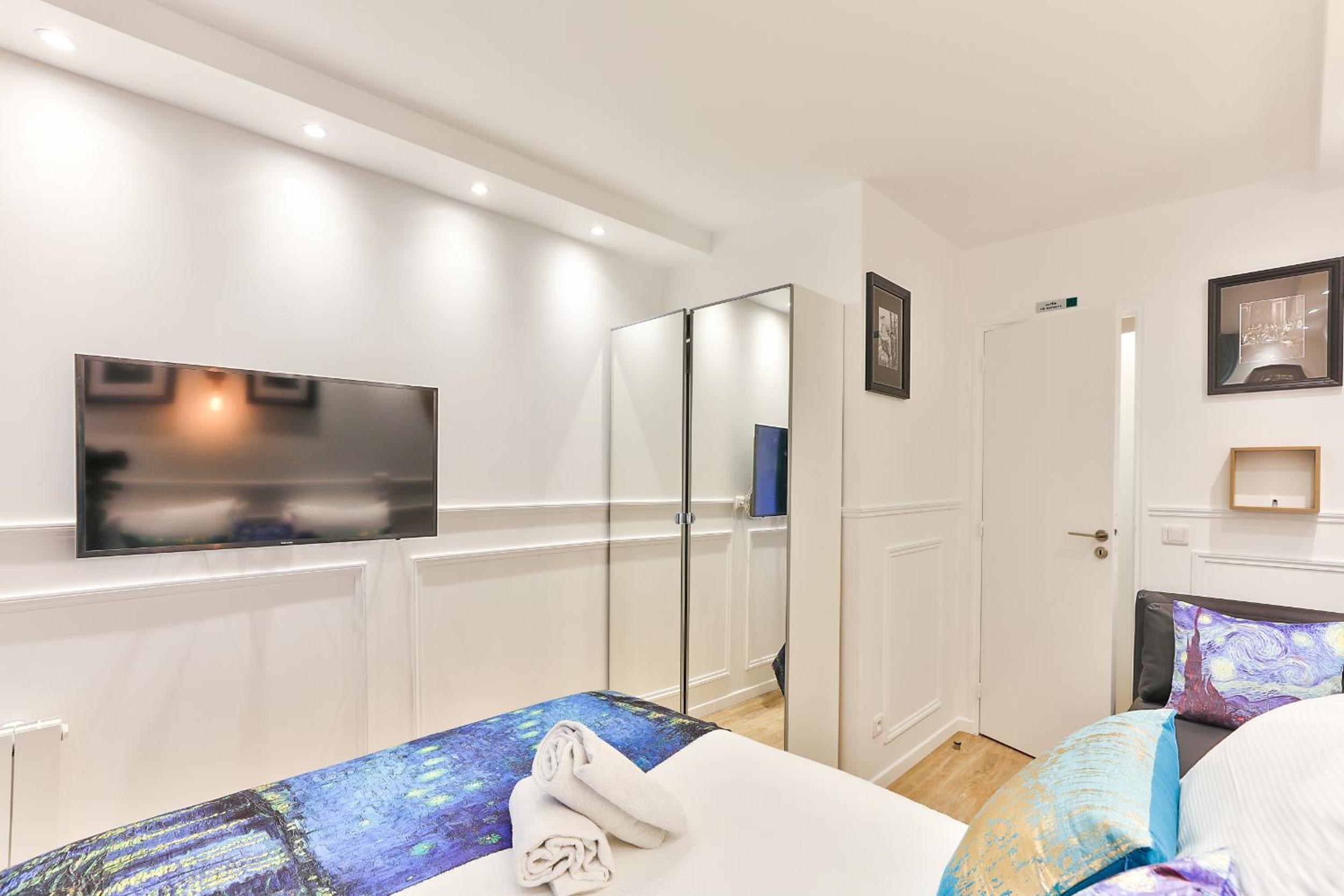 Apartment photo 1