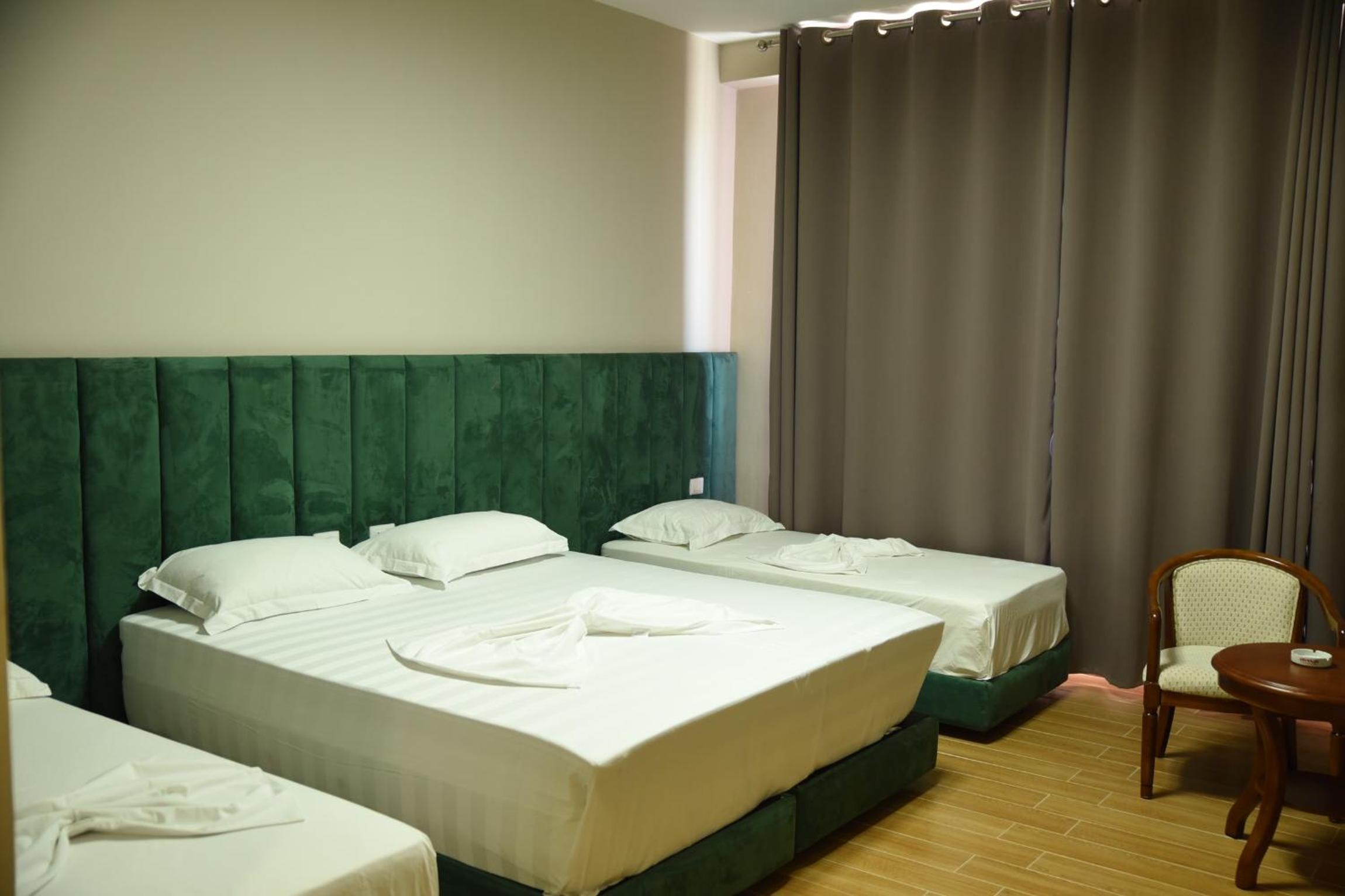 Deluxe Quadruple Room