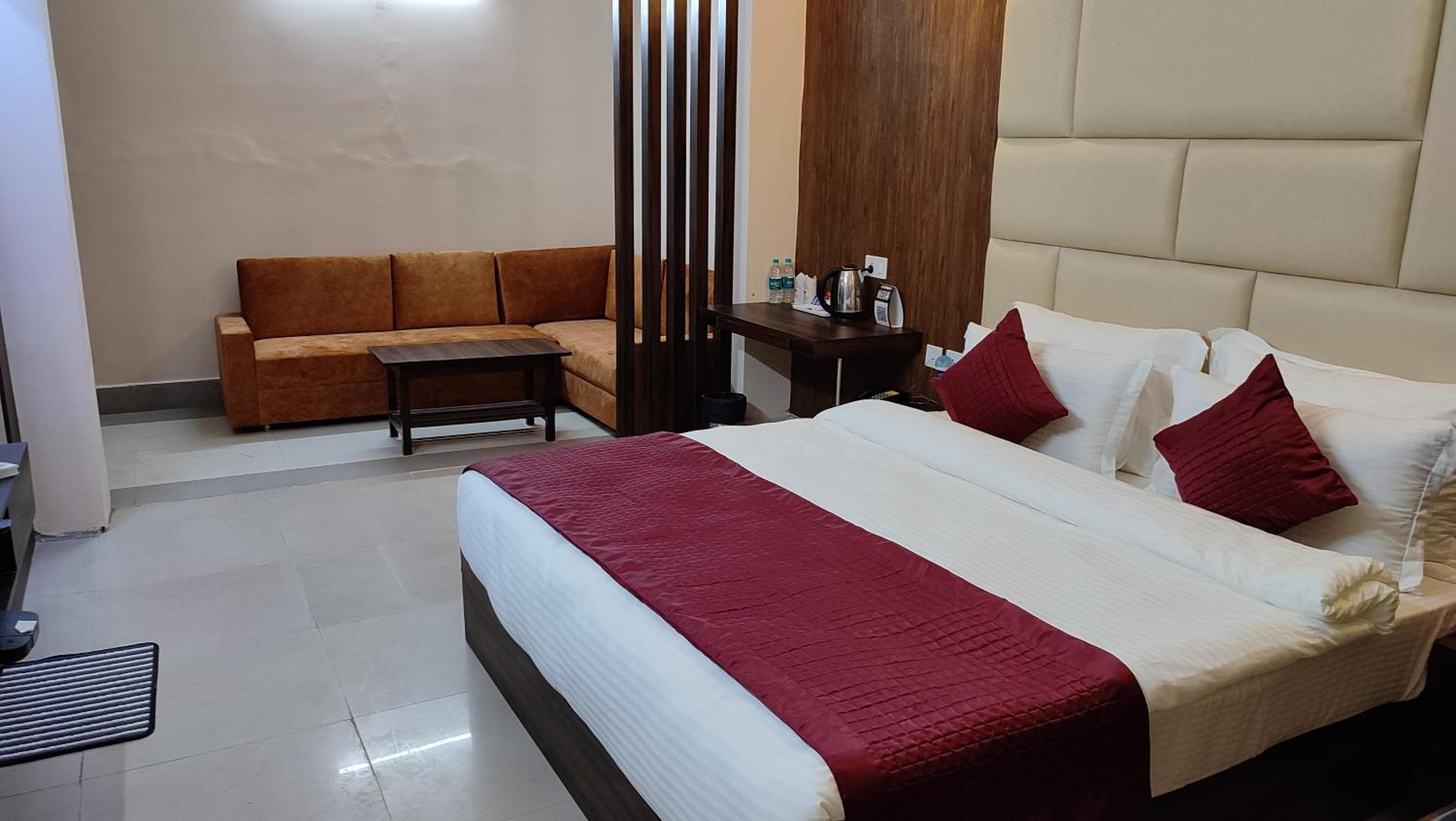 Silver Suite