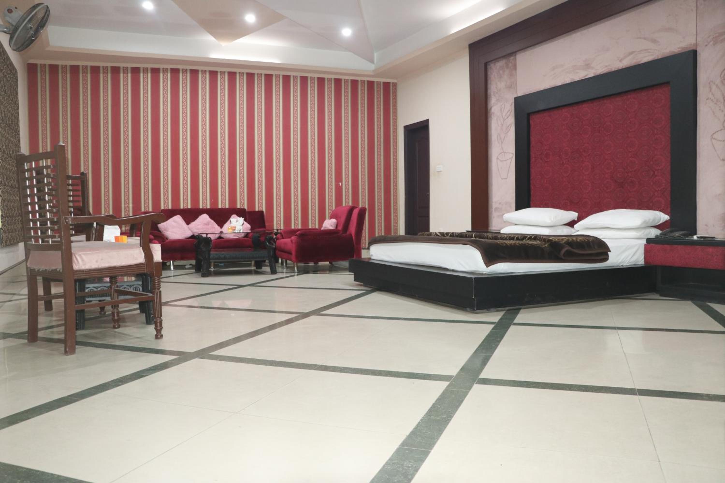 Deluxe Twin Room photo 1