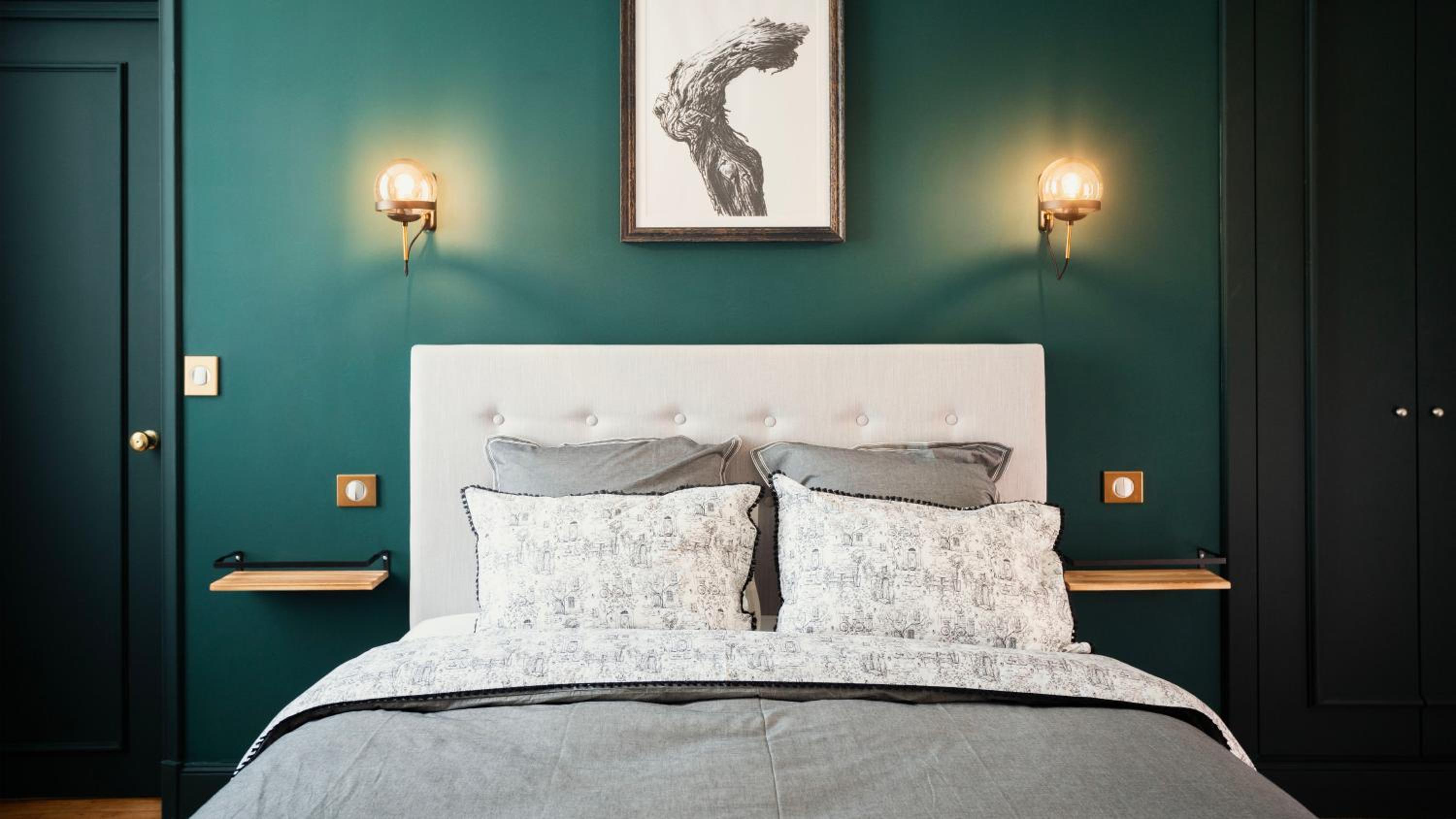 Queen Room