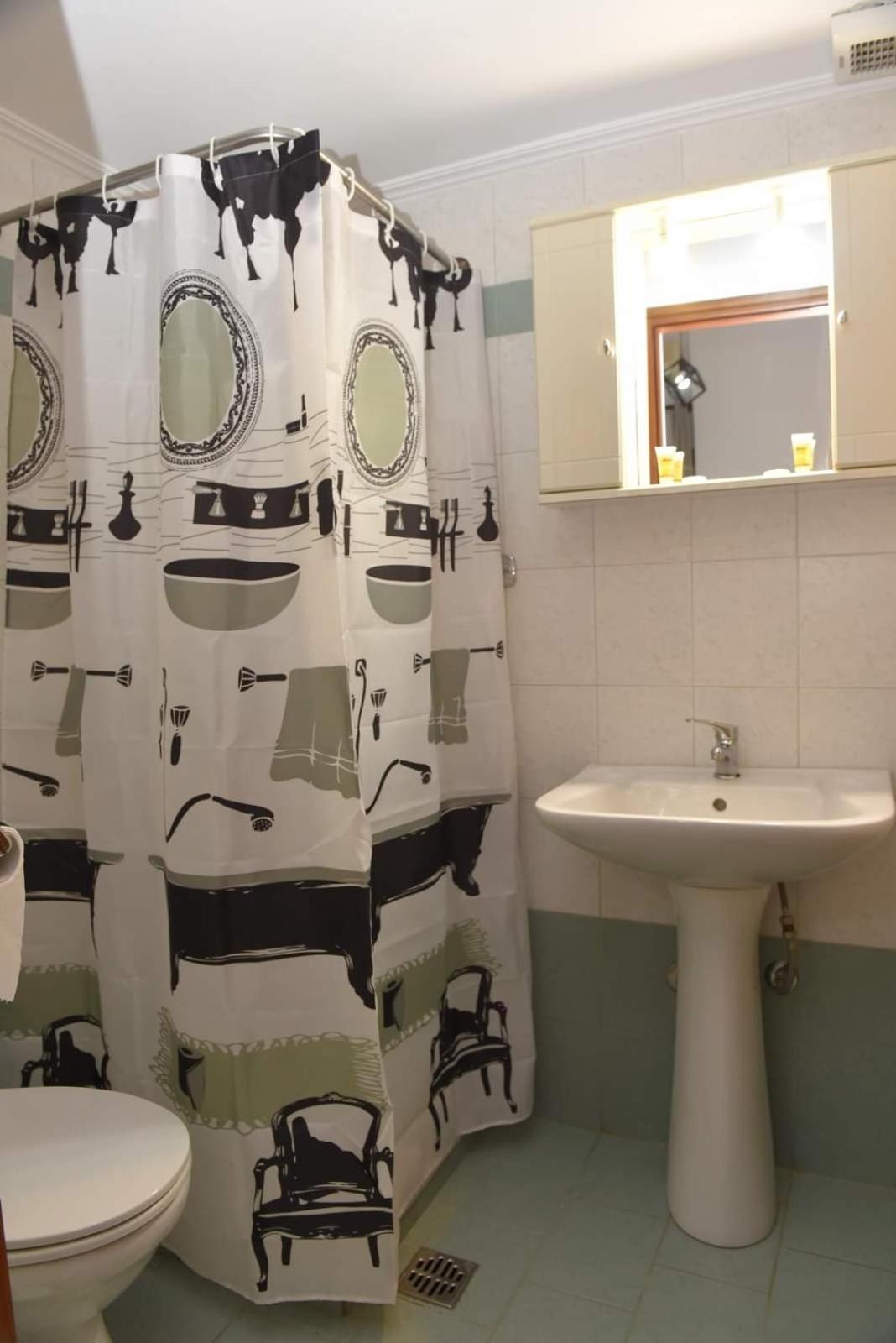 One-Bedroom House photo 3