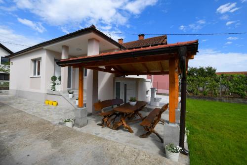 Two-Bedroom House photo 1