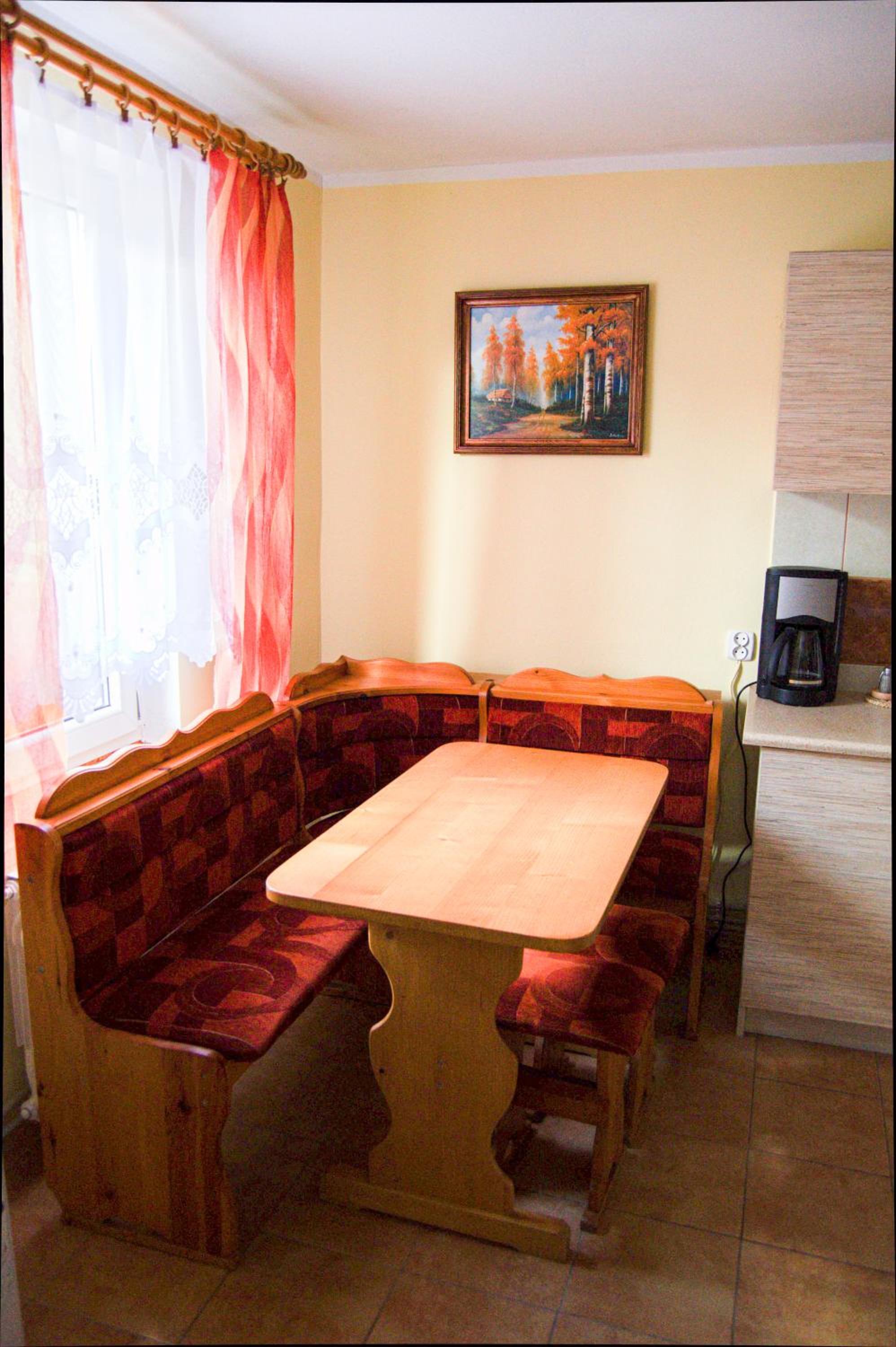 Two-Bedroom House - Photo 8