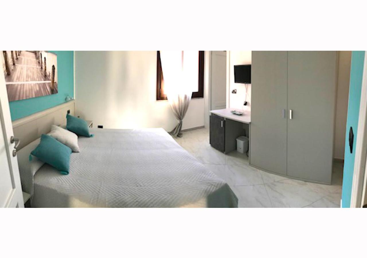 Standard Double or Twin Room photo 2