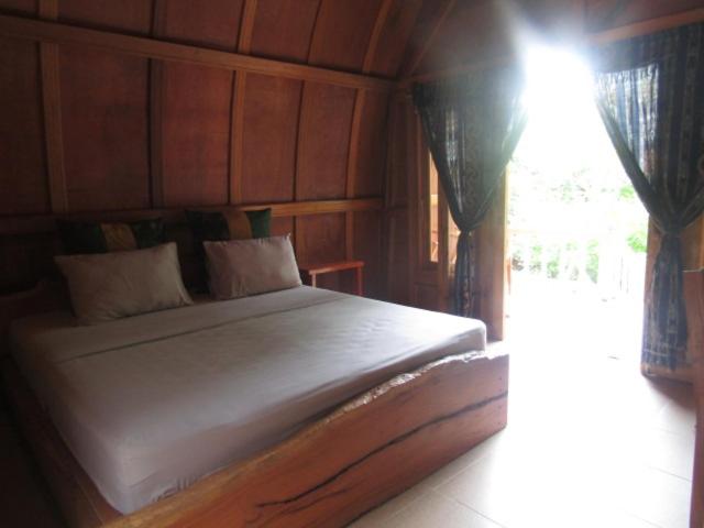 Bungalow with Garden View photo 1