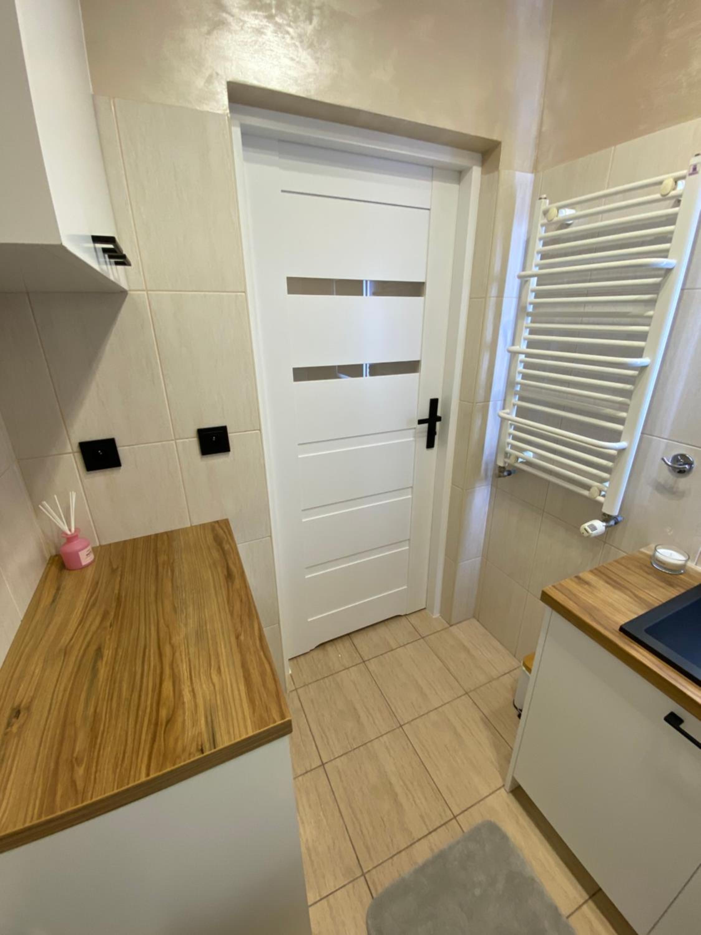 Apartment with Balcony - Photo 23