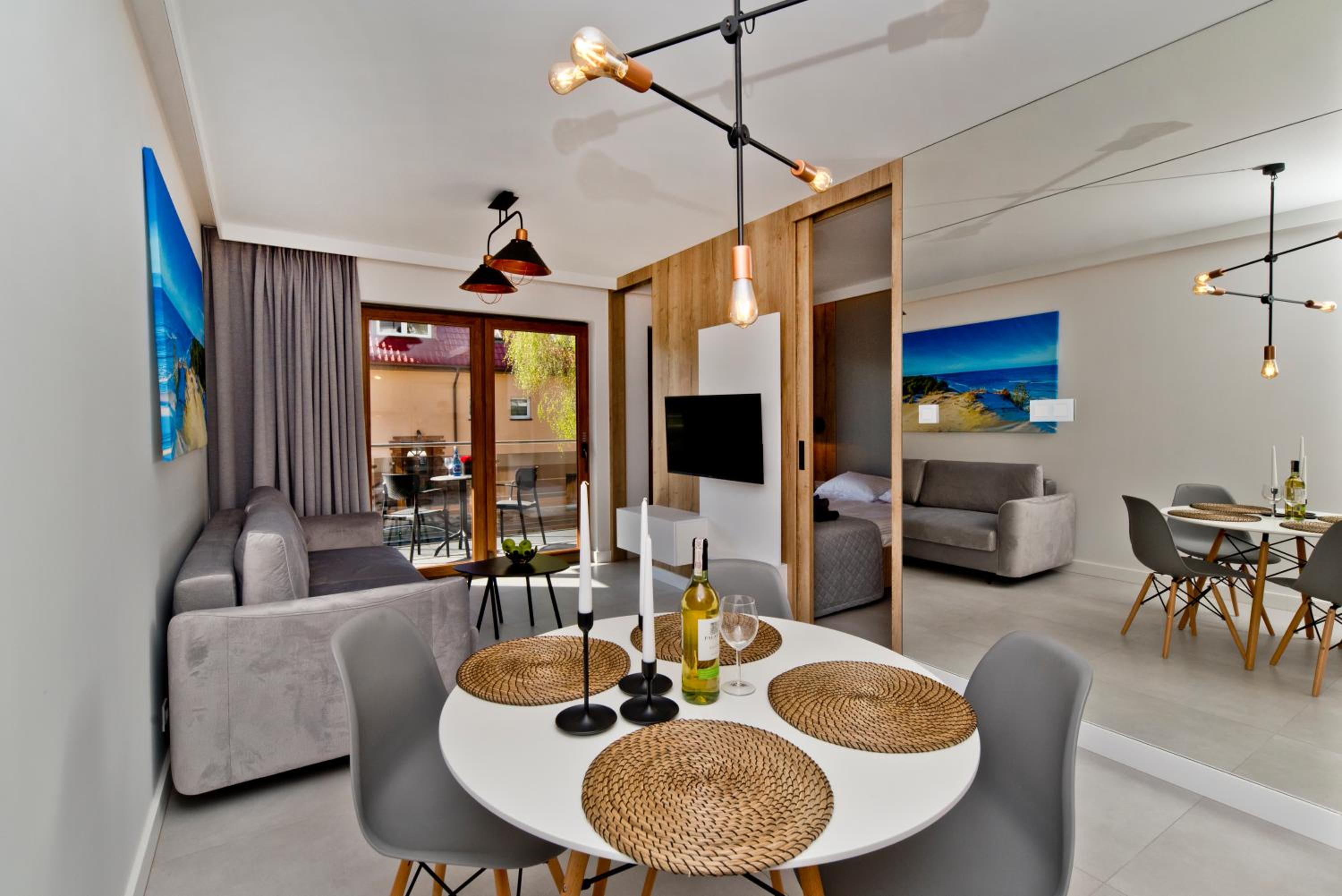 One-Bedroom Apartment