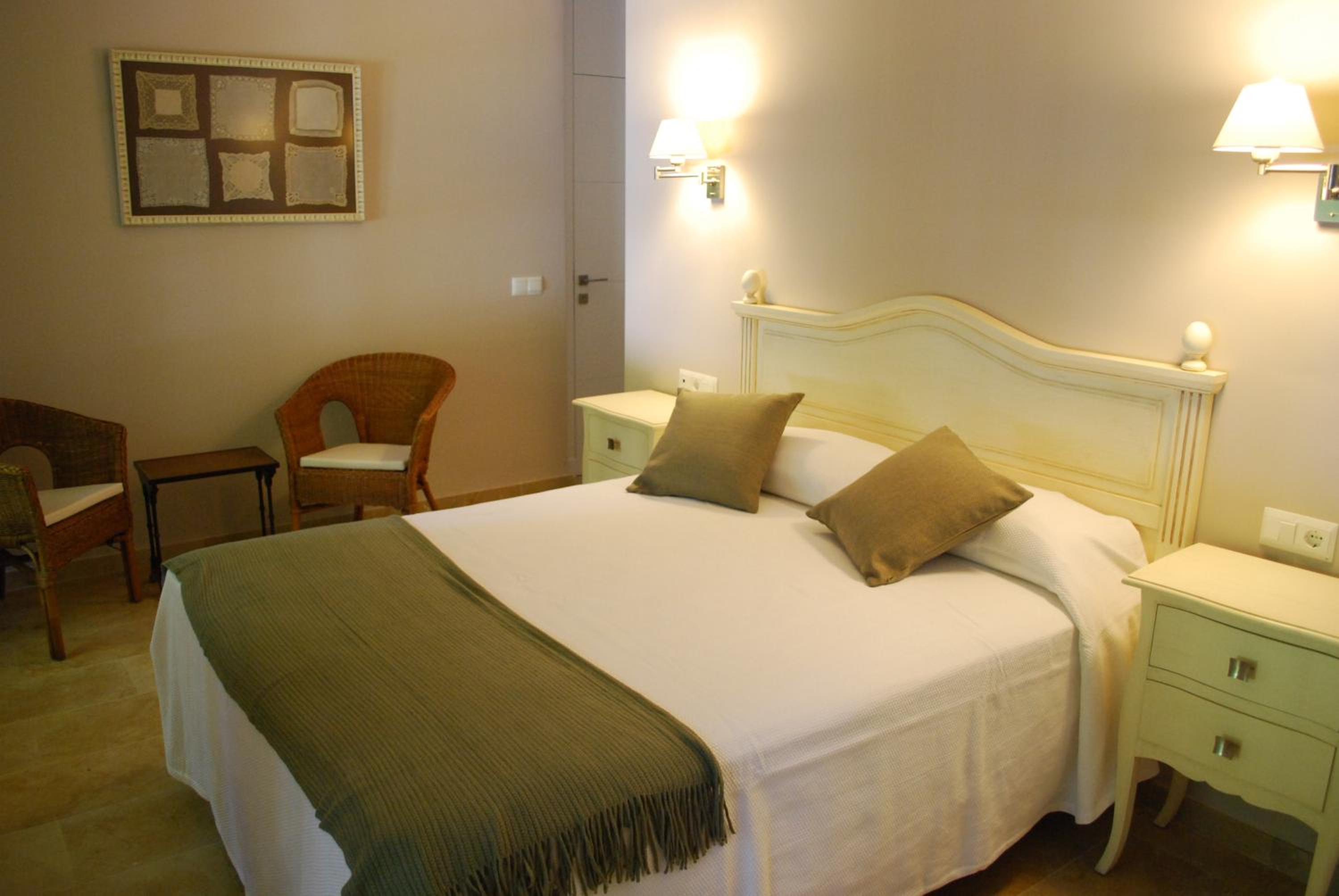 Double or Twin Room photo 1
