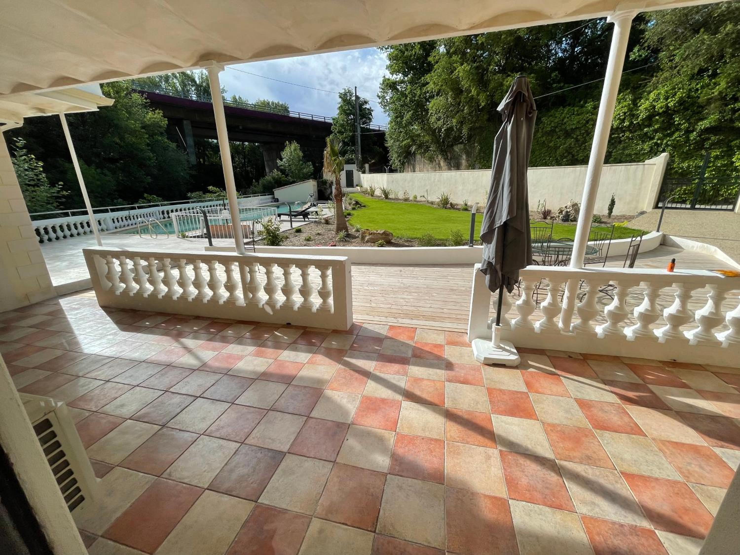 Studio with Garden View - Photo 19