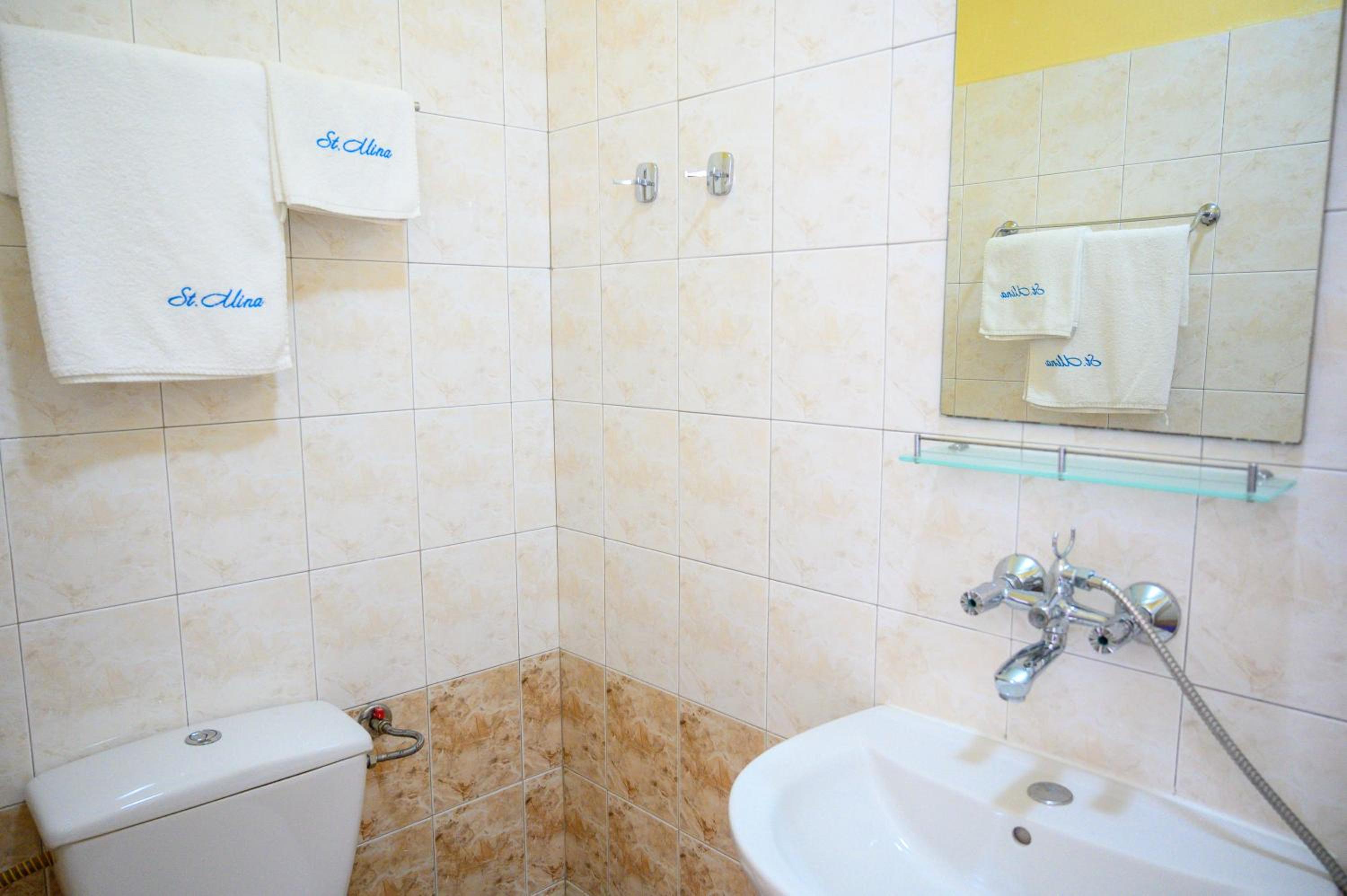 Double Room - Photo 3