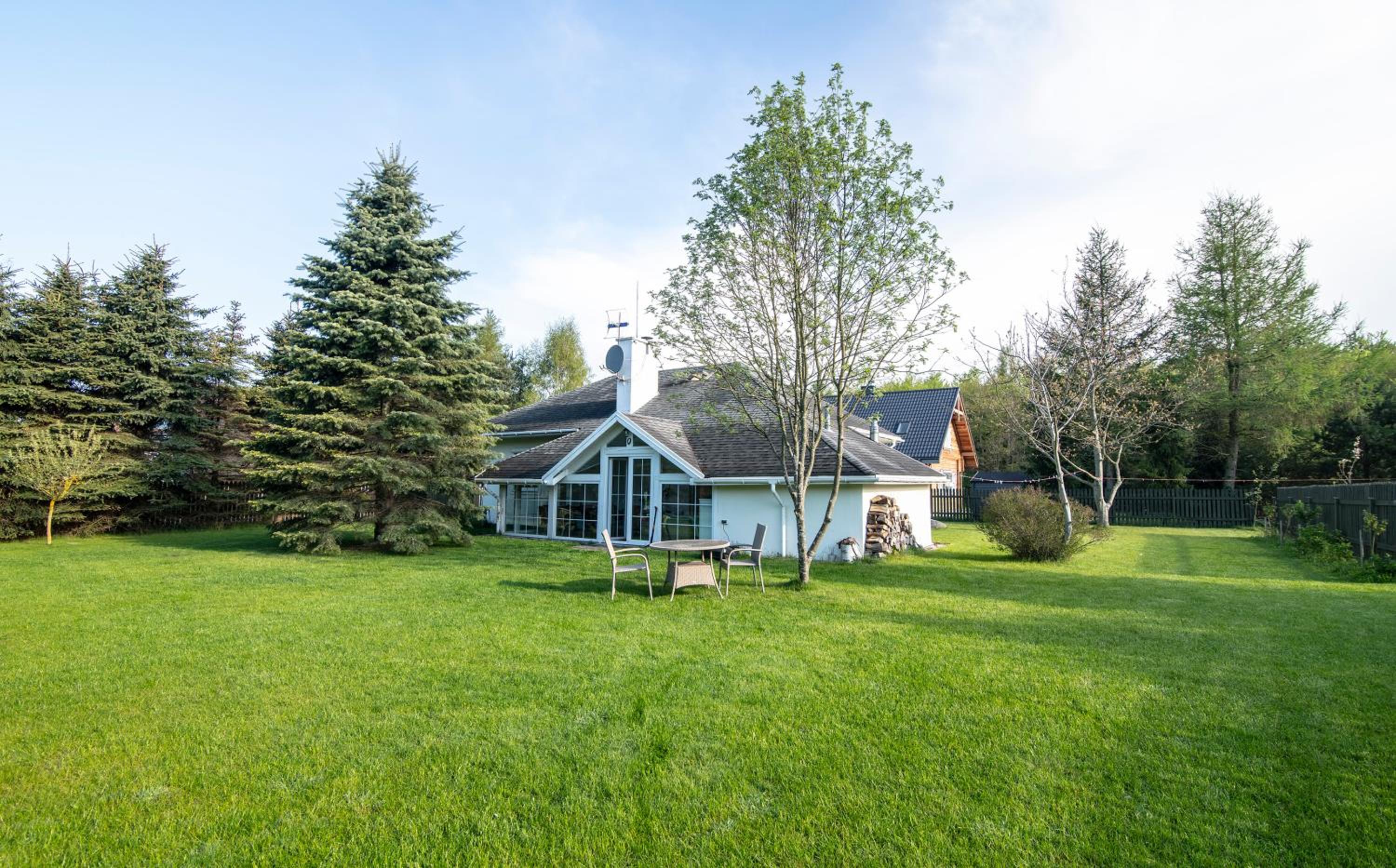 Villa photo 1