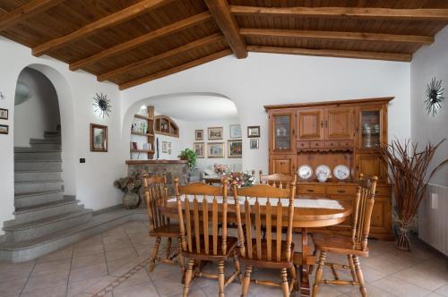 Villa photo 3