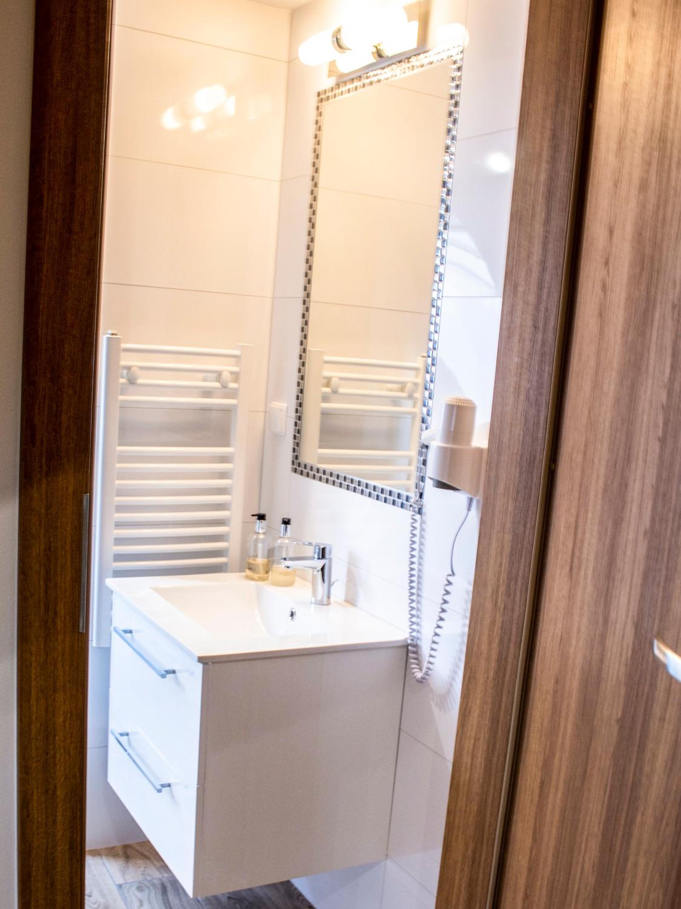 Double Room with Private Bathroom photo 1