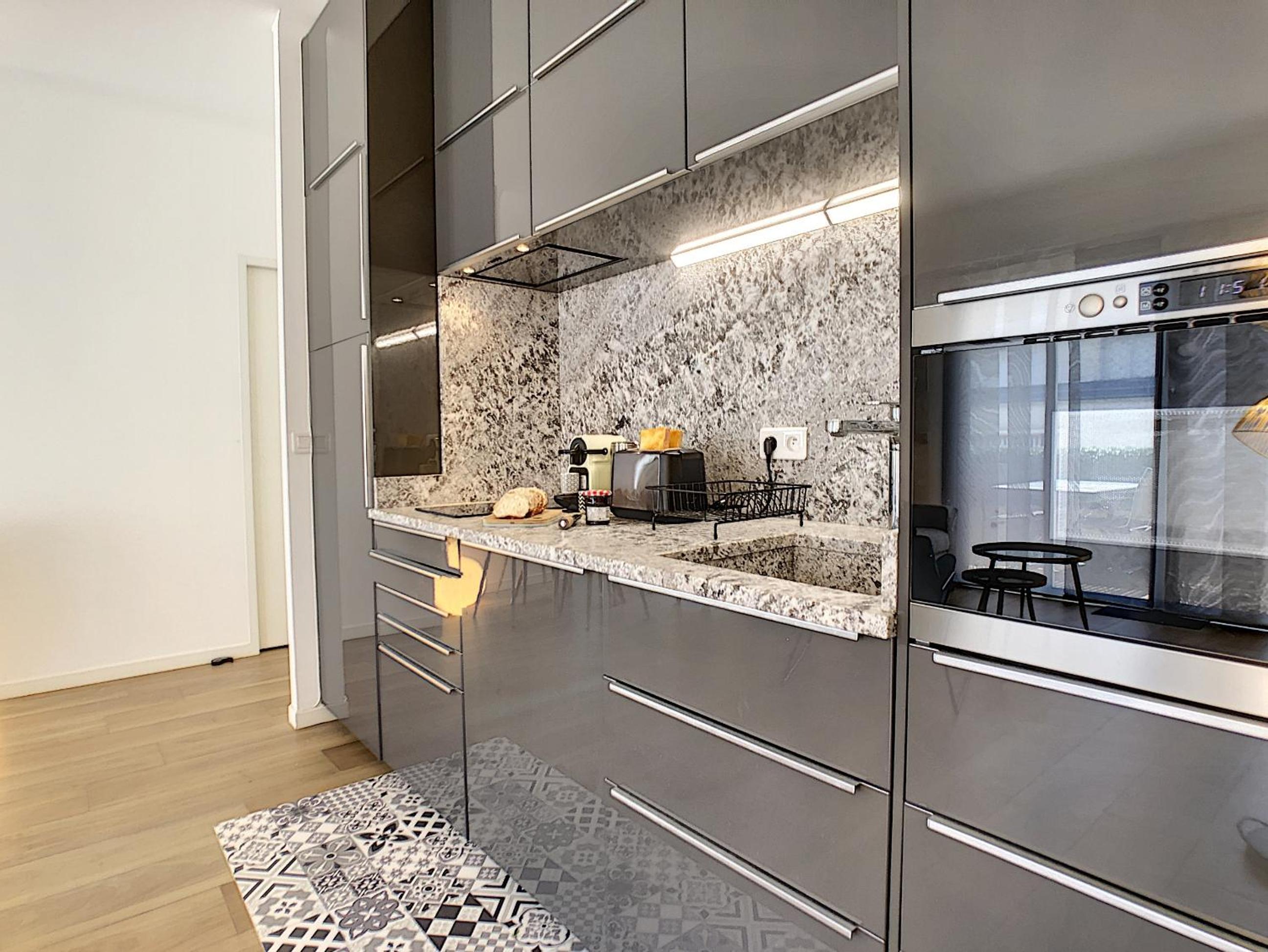 Apartment with Terrace