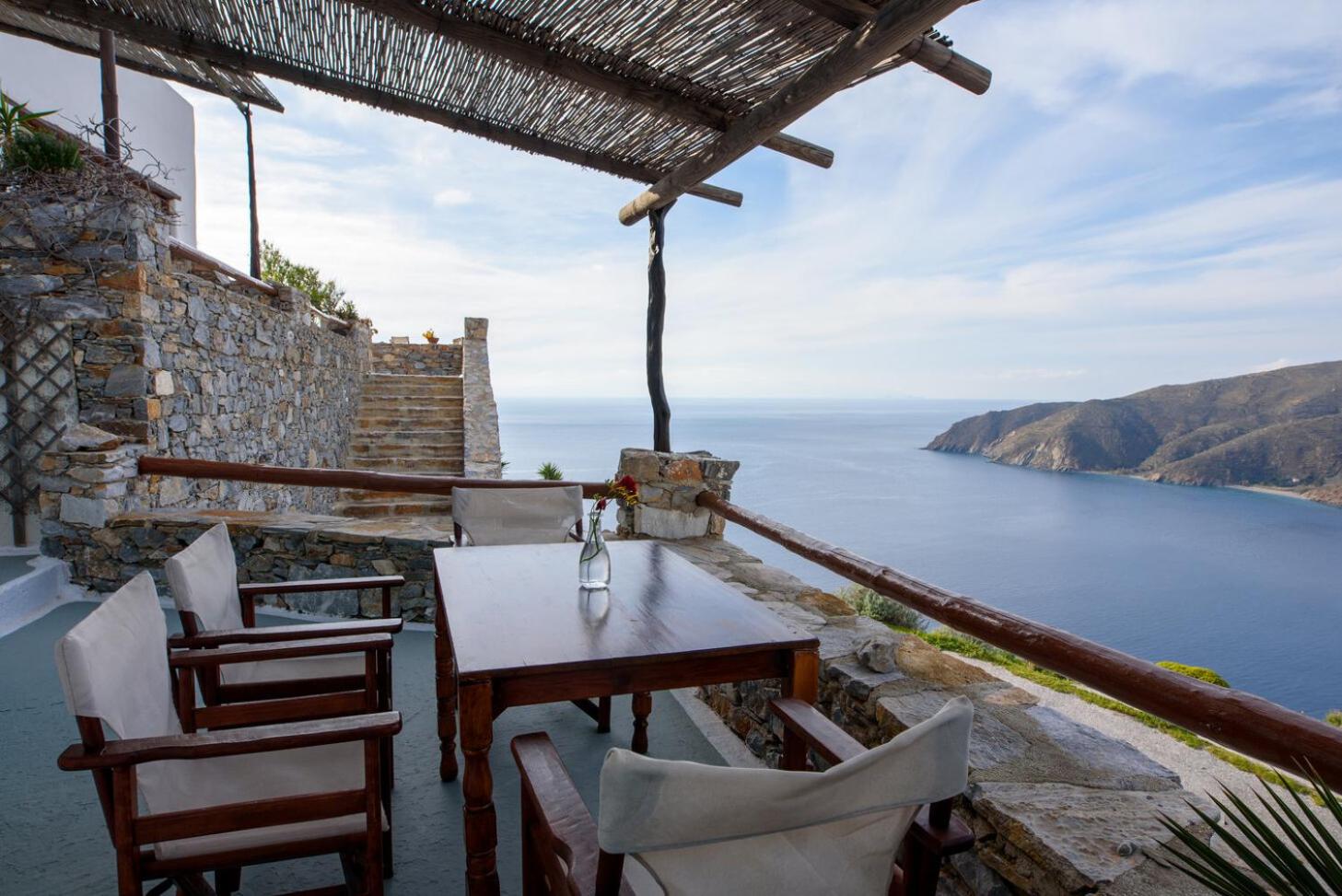 Studio Apartment with Sea View