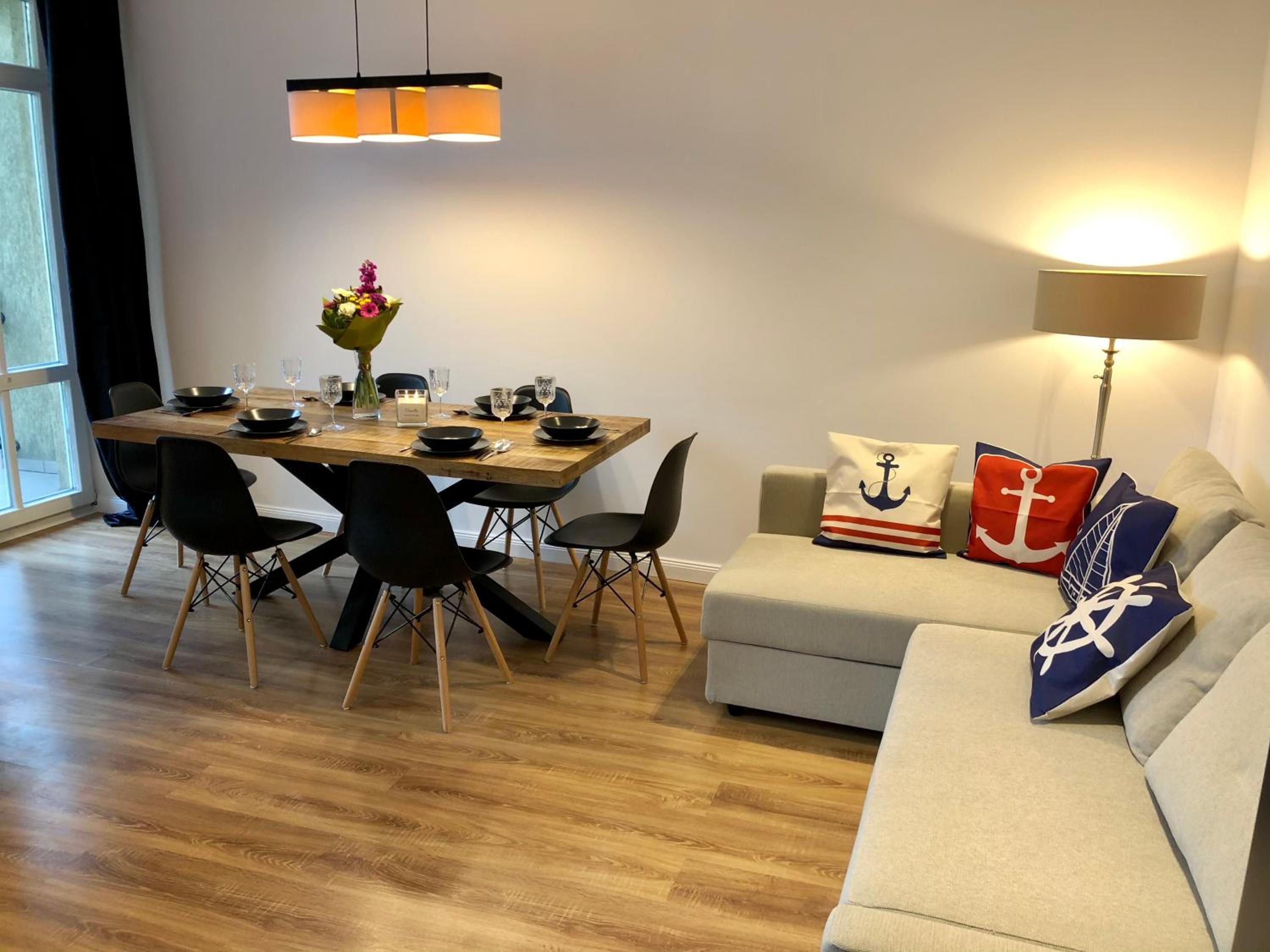 Apartment with Terrace - Photo 3