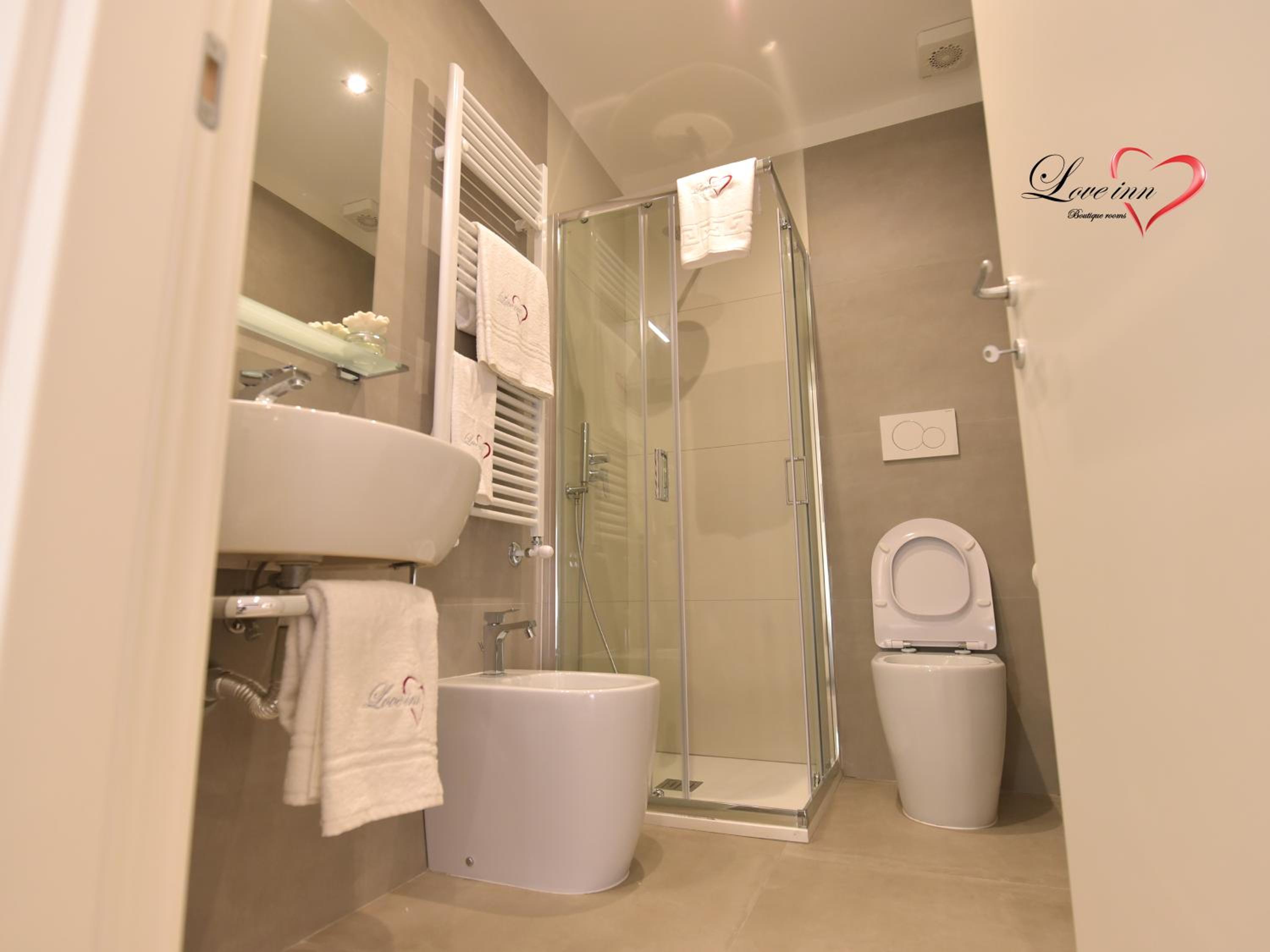 Superior Quadruple Room - Photo 34